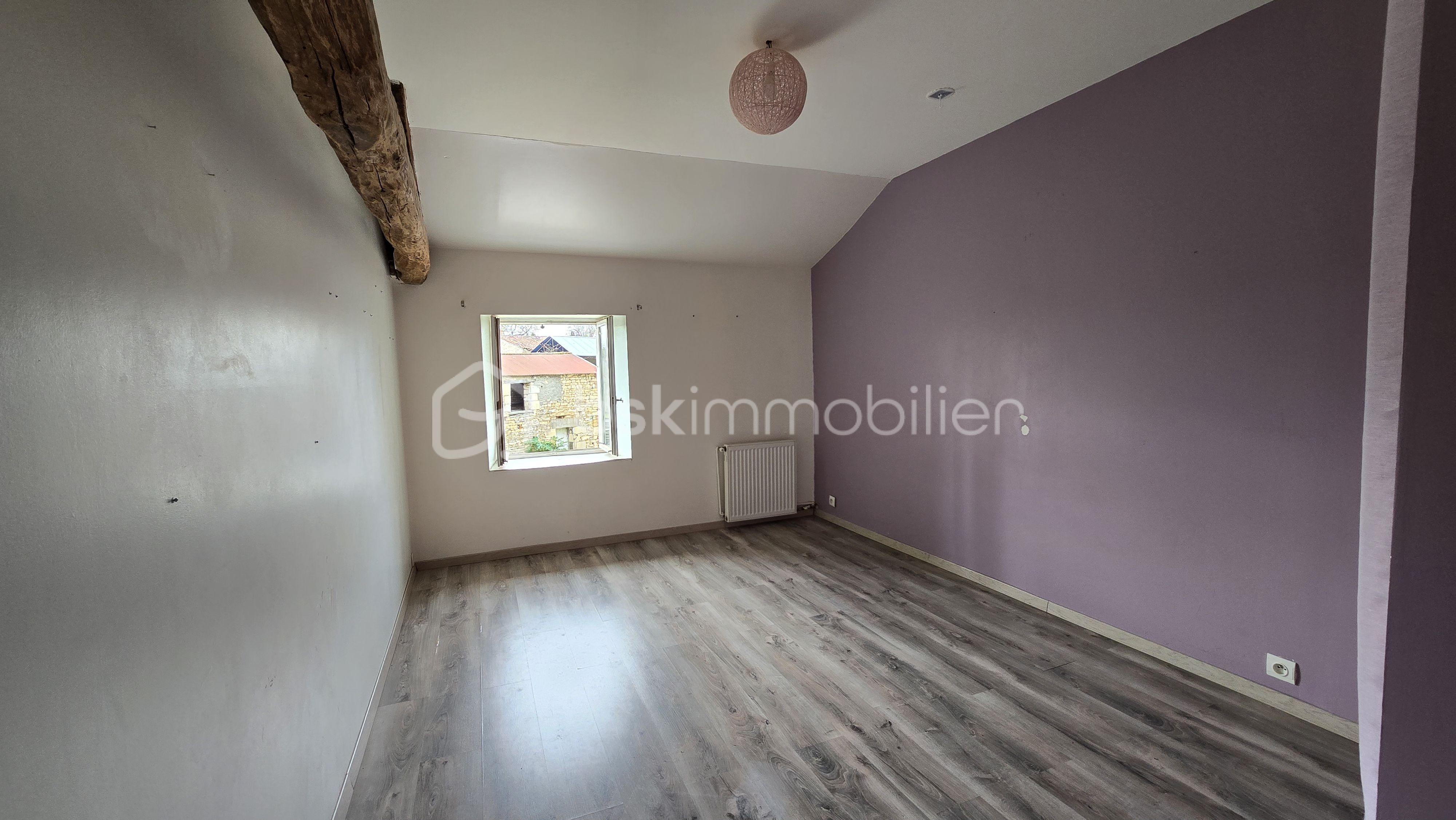 Maison de 179 m² - 1764183773264.jpg