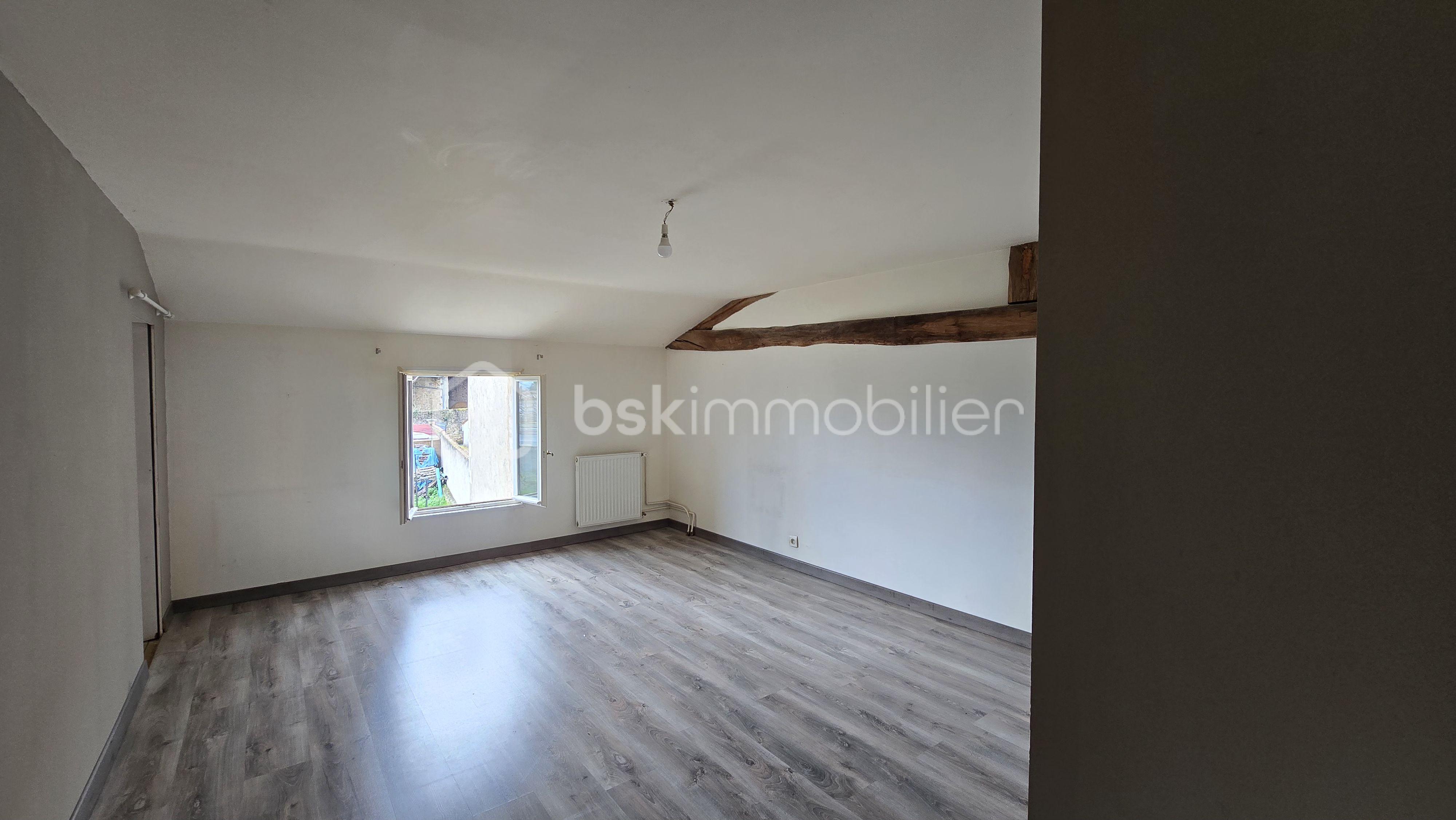 Maison de 179 m² - 1764183773807.jpg
