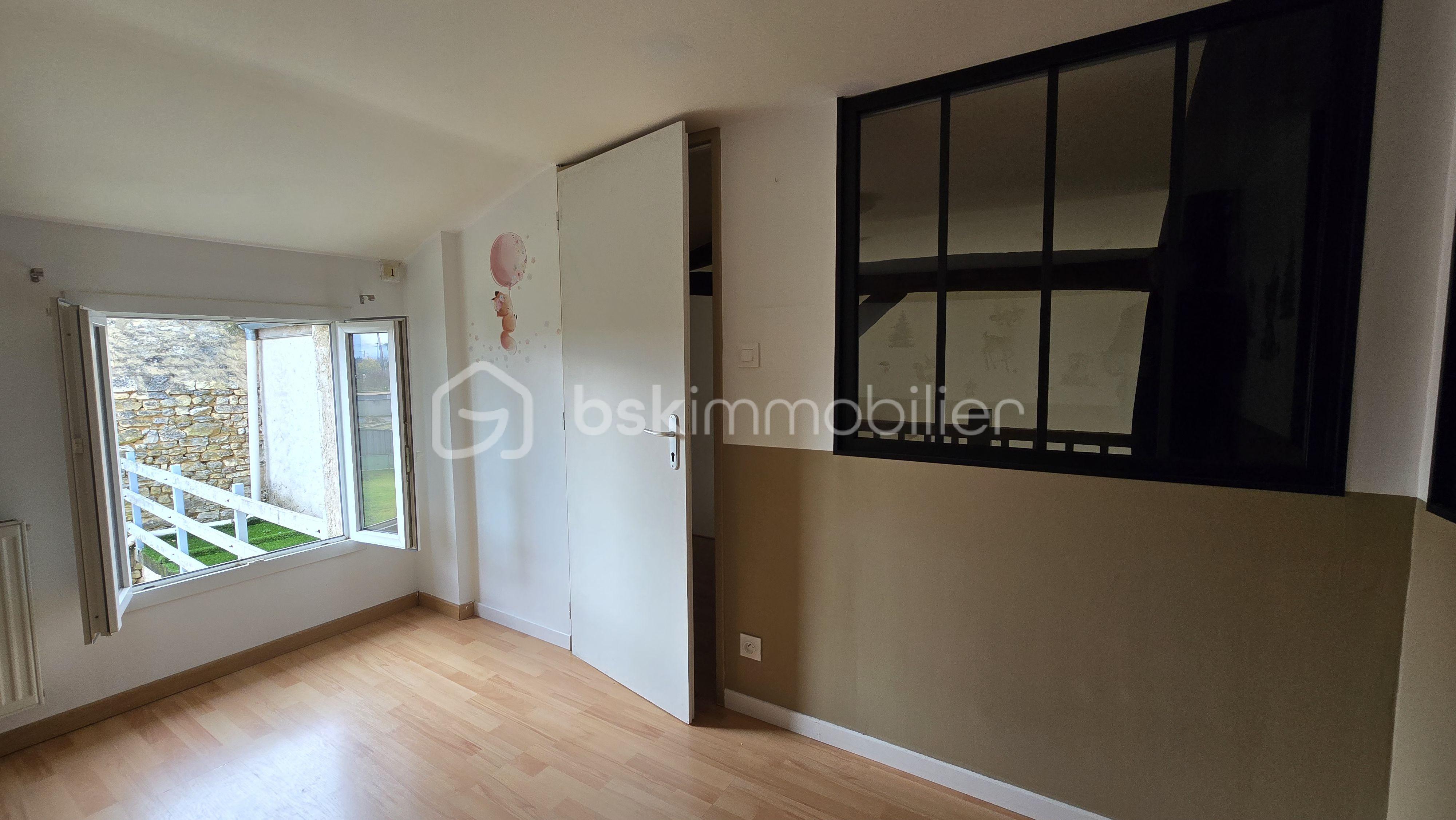 Maison de 179 m² - 1764183773541.jpg