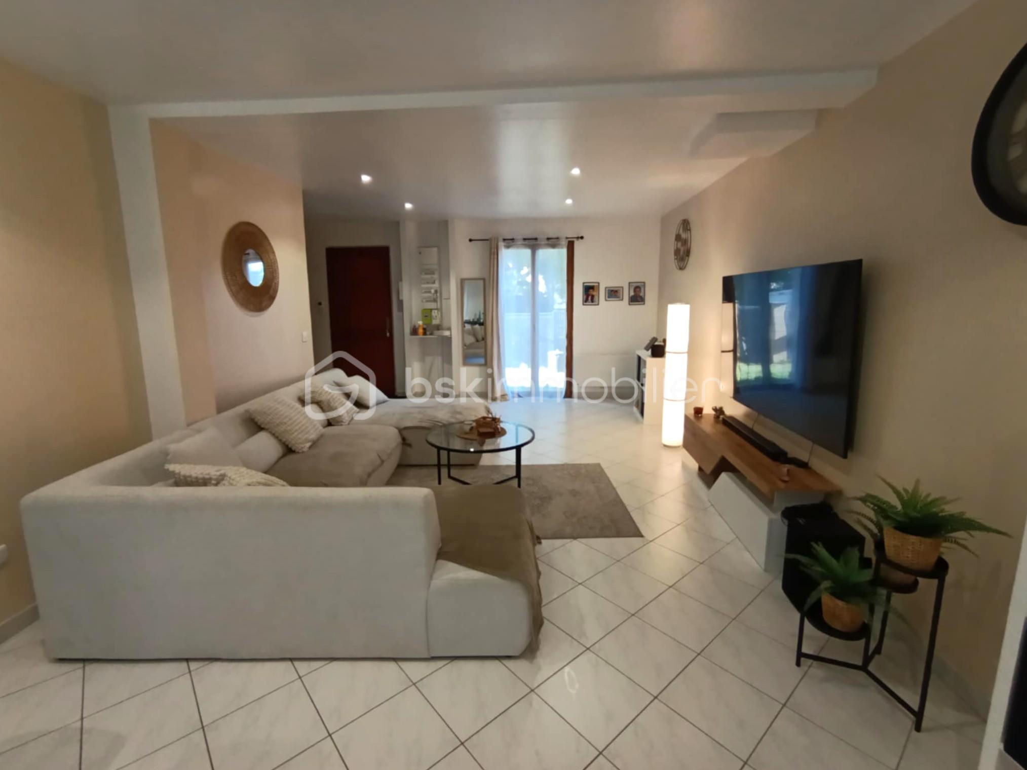 Maison de ville de 153 m² - SALON2.jpg