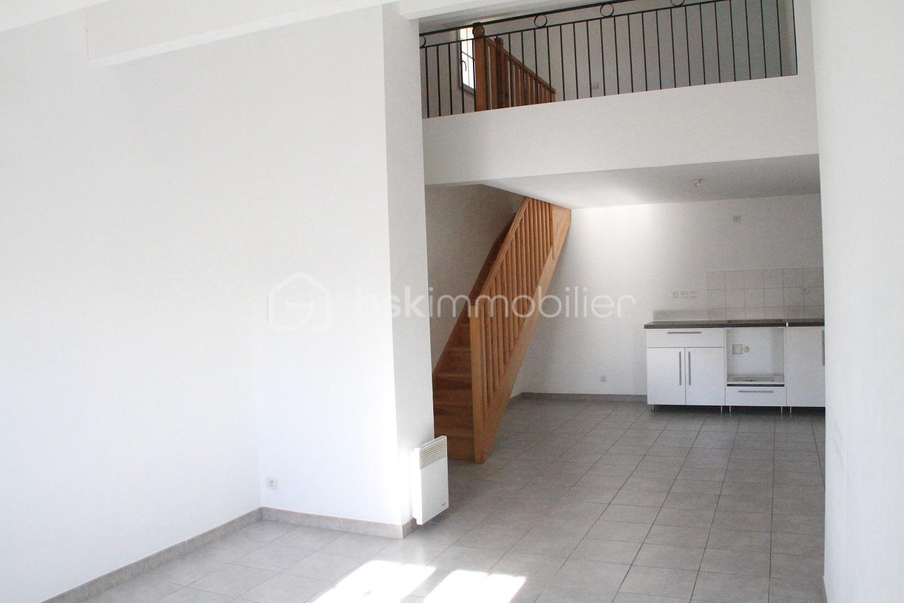 Appartement de 68 m² - Vue du salon.jpg