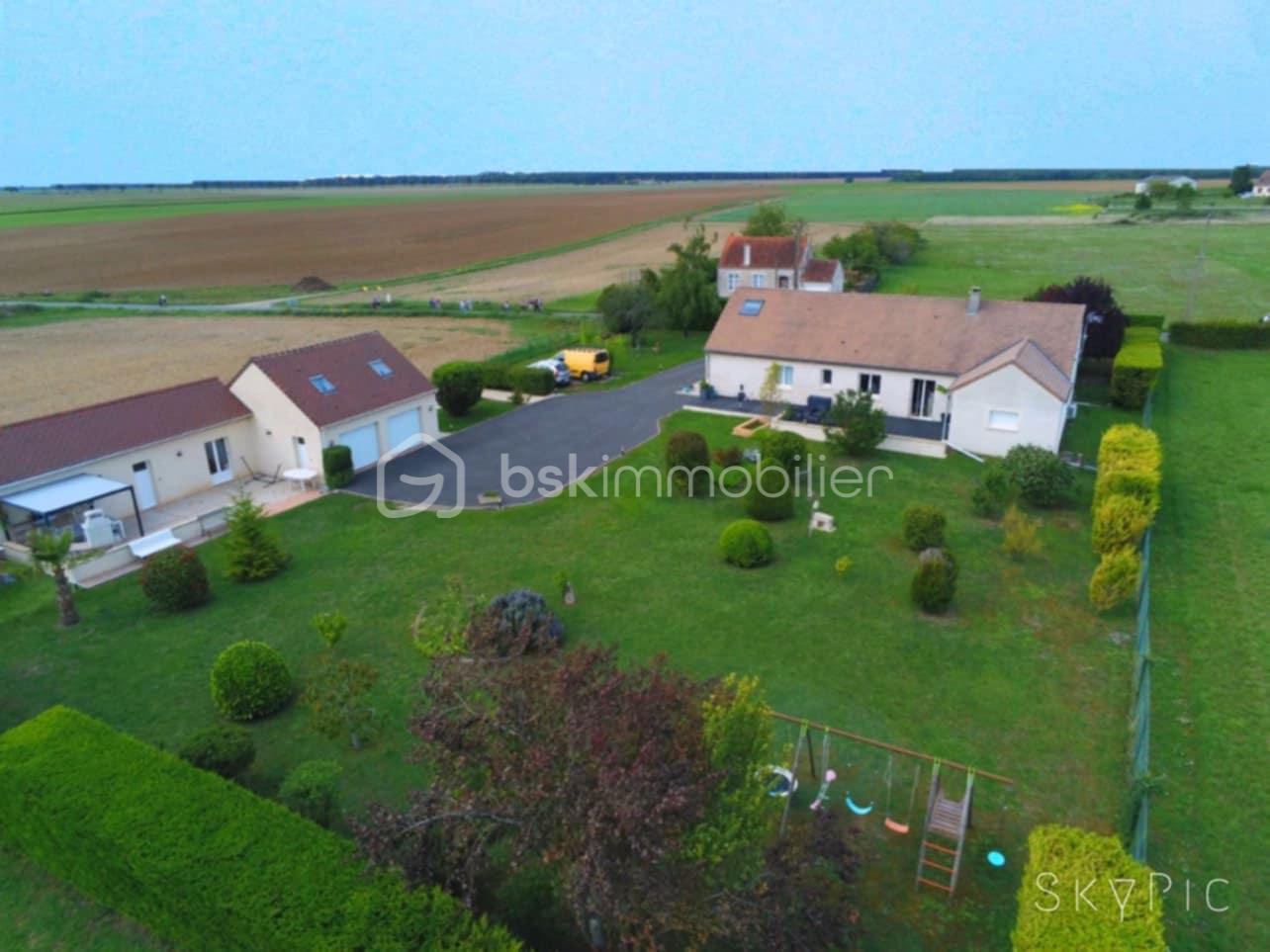 Maison traditionnelle de 148 m² - d153719b-00cd-4391-99db-d9502b896be3.jpg