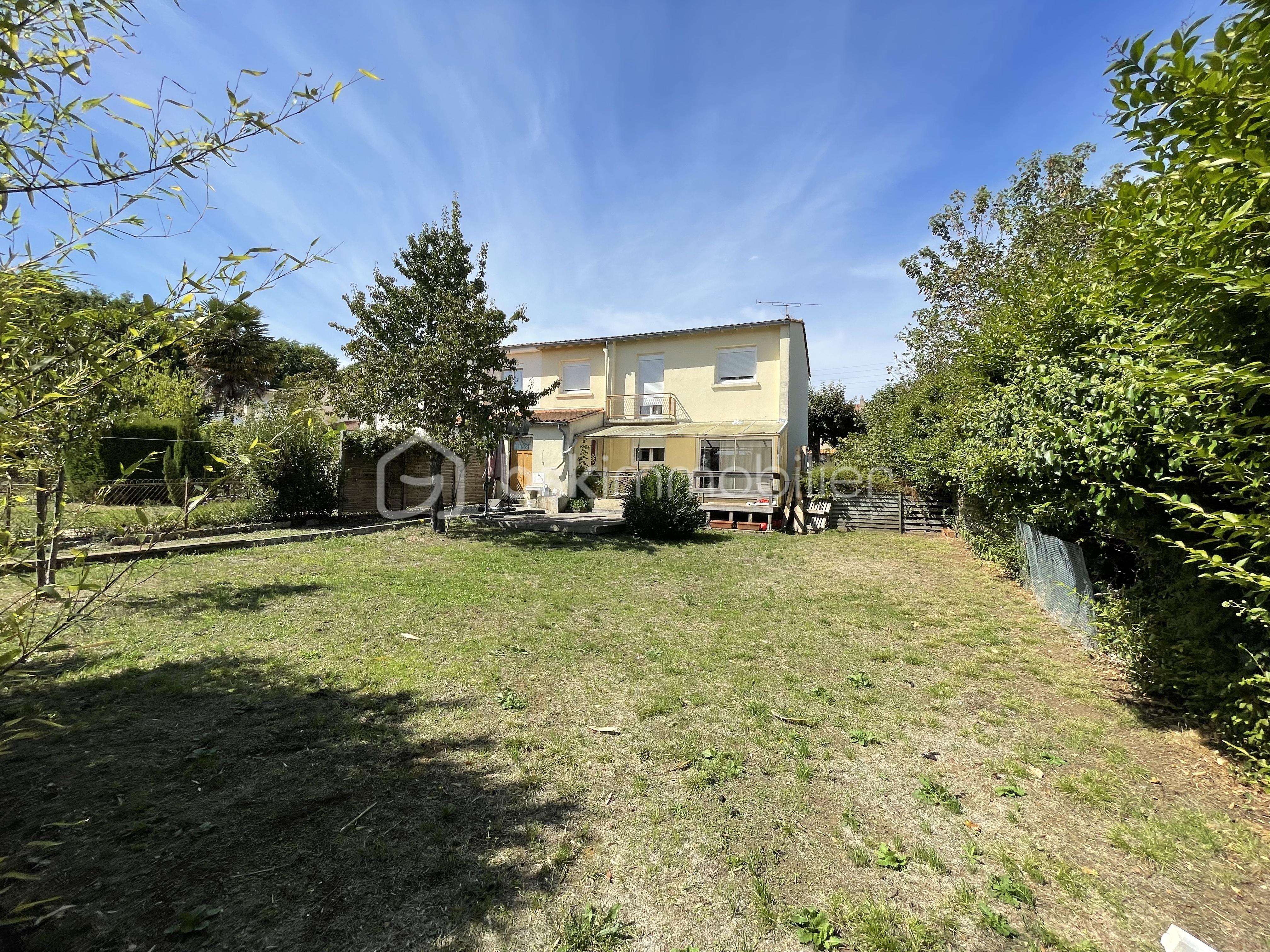 Maison de ville de 106 m² - ext 1.jpg