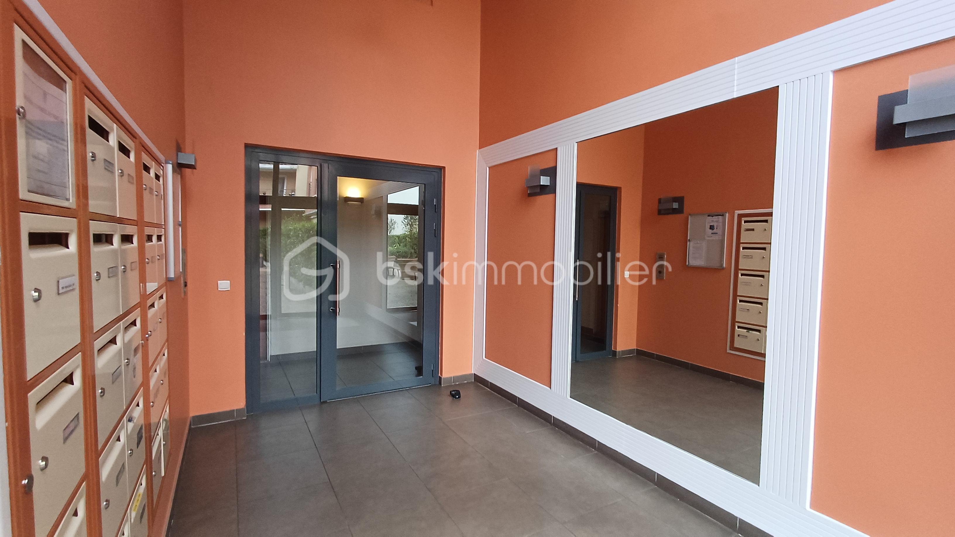 Appartement de 32,80 m² - HALL.jpg