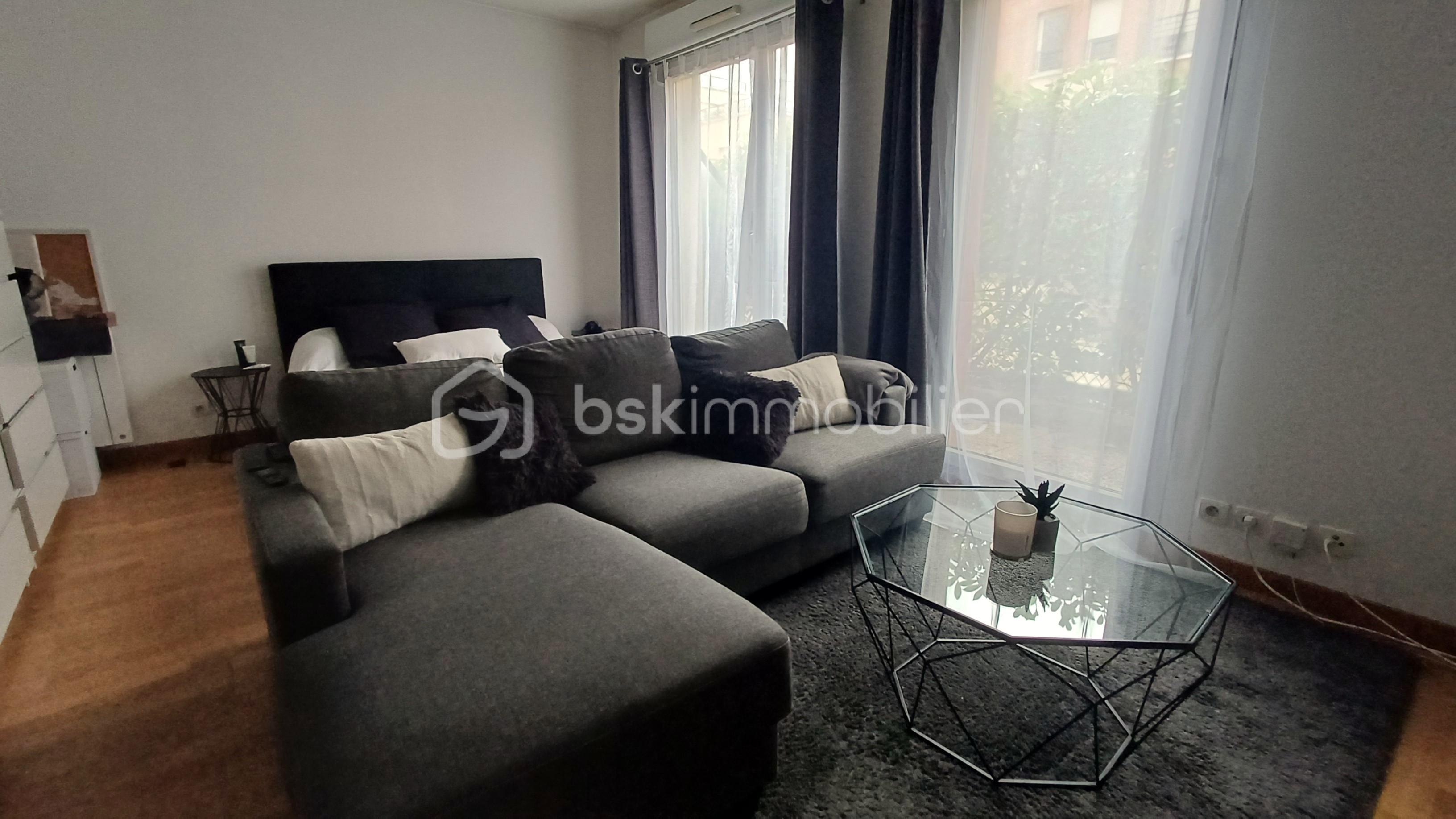 Appartement de 32,80 m² - SALLE 3.jpg