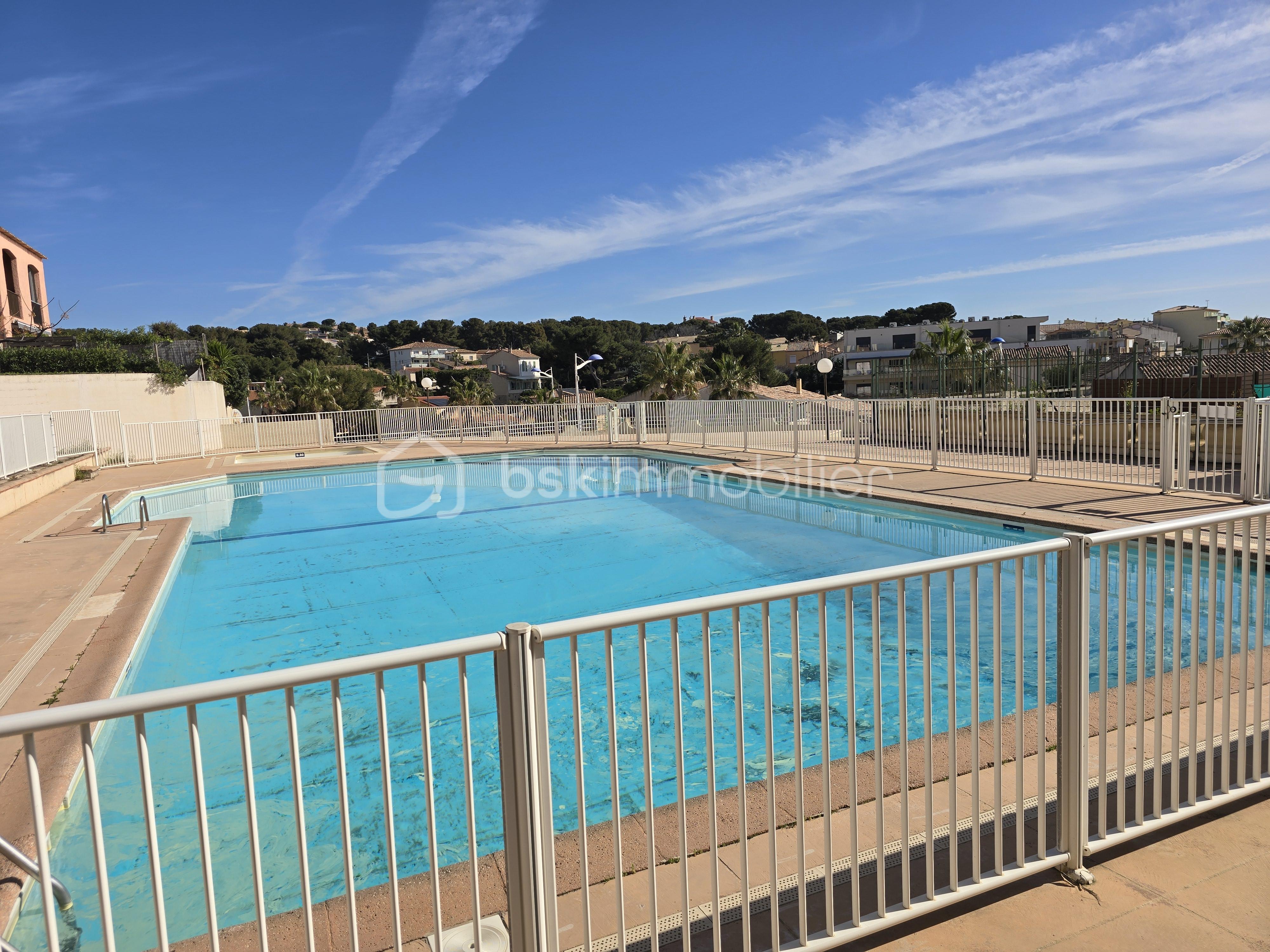8 Sausset les pins-piscine-mer-rare  20260313_102058 - Copie.jpg