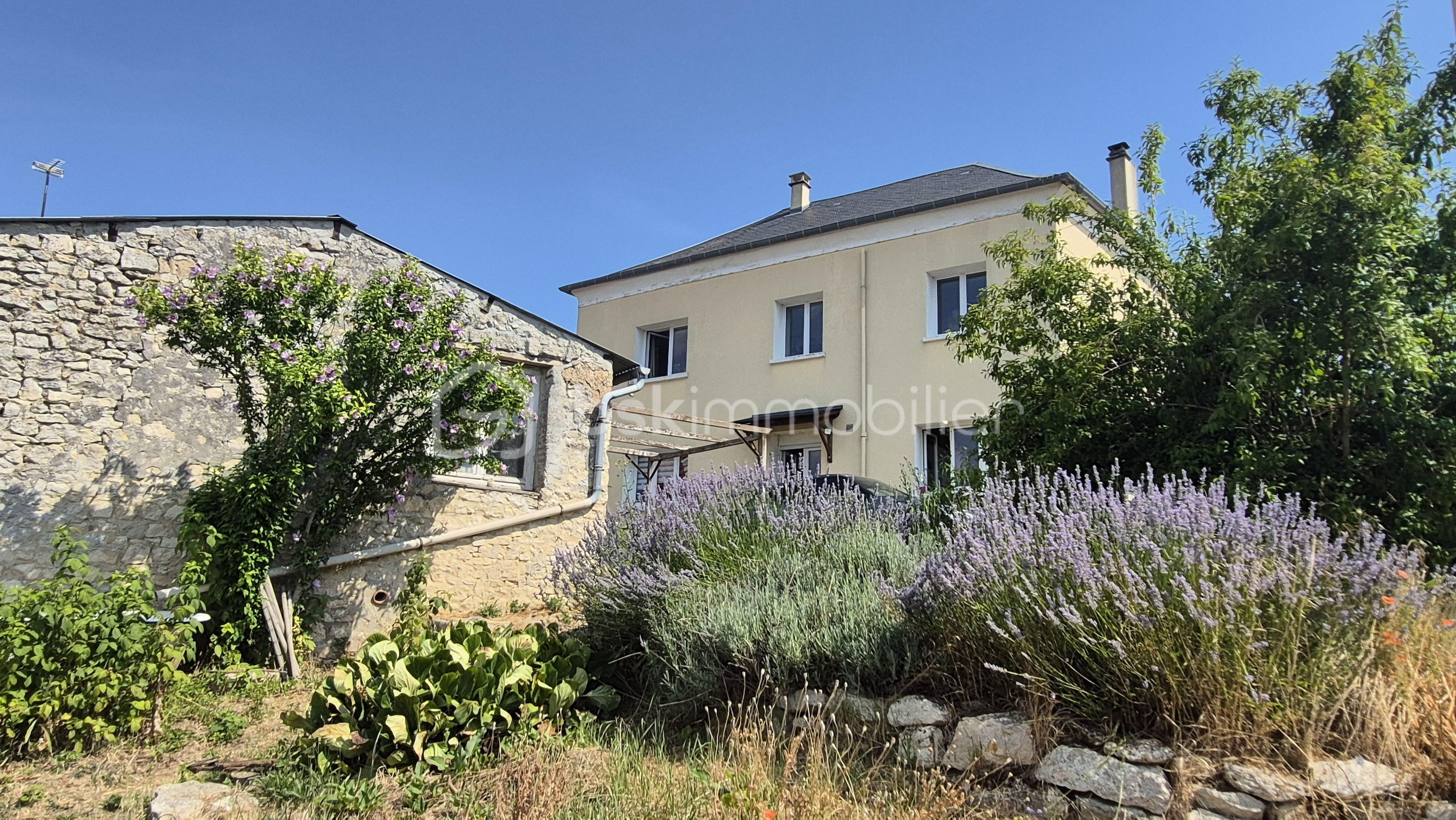 Maison 6 pièces 134 m² · à Chery-Chartreuve · 134 m² · 195 000 €