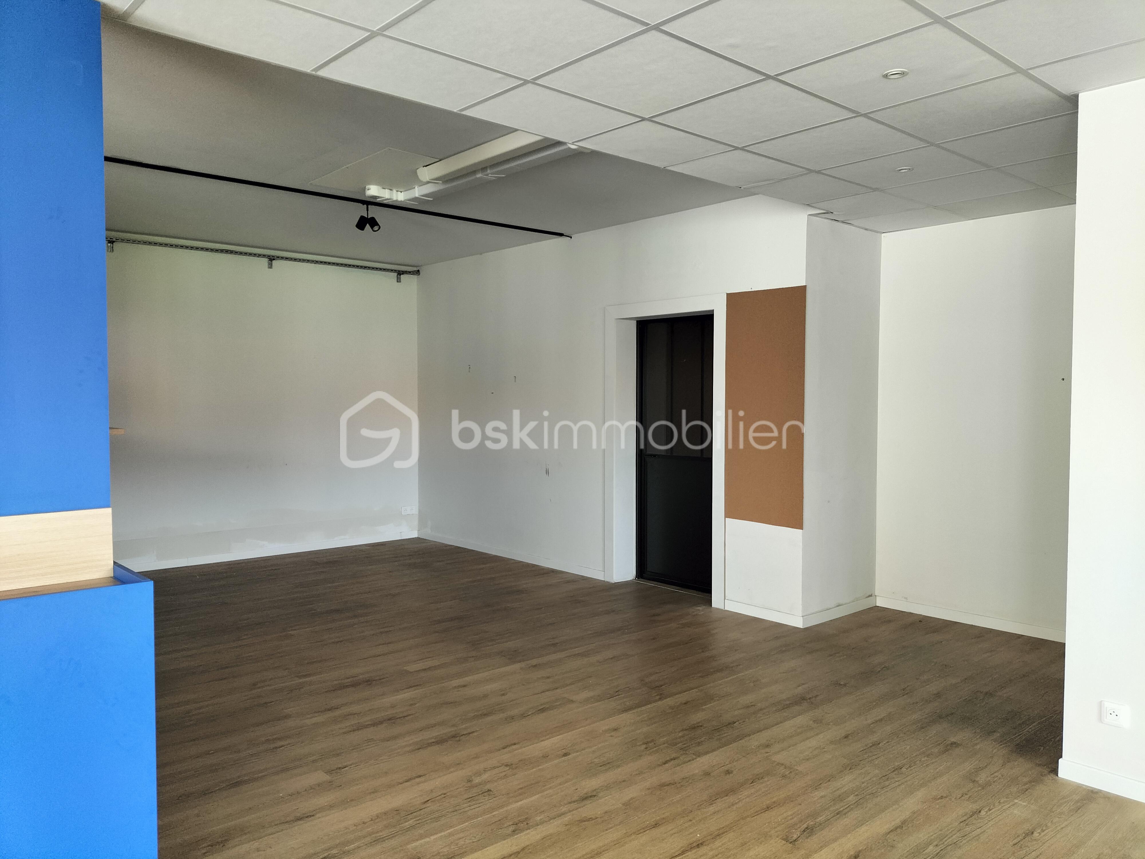 Local d'activités de 192 m² - 1000052450.jpg