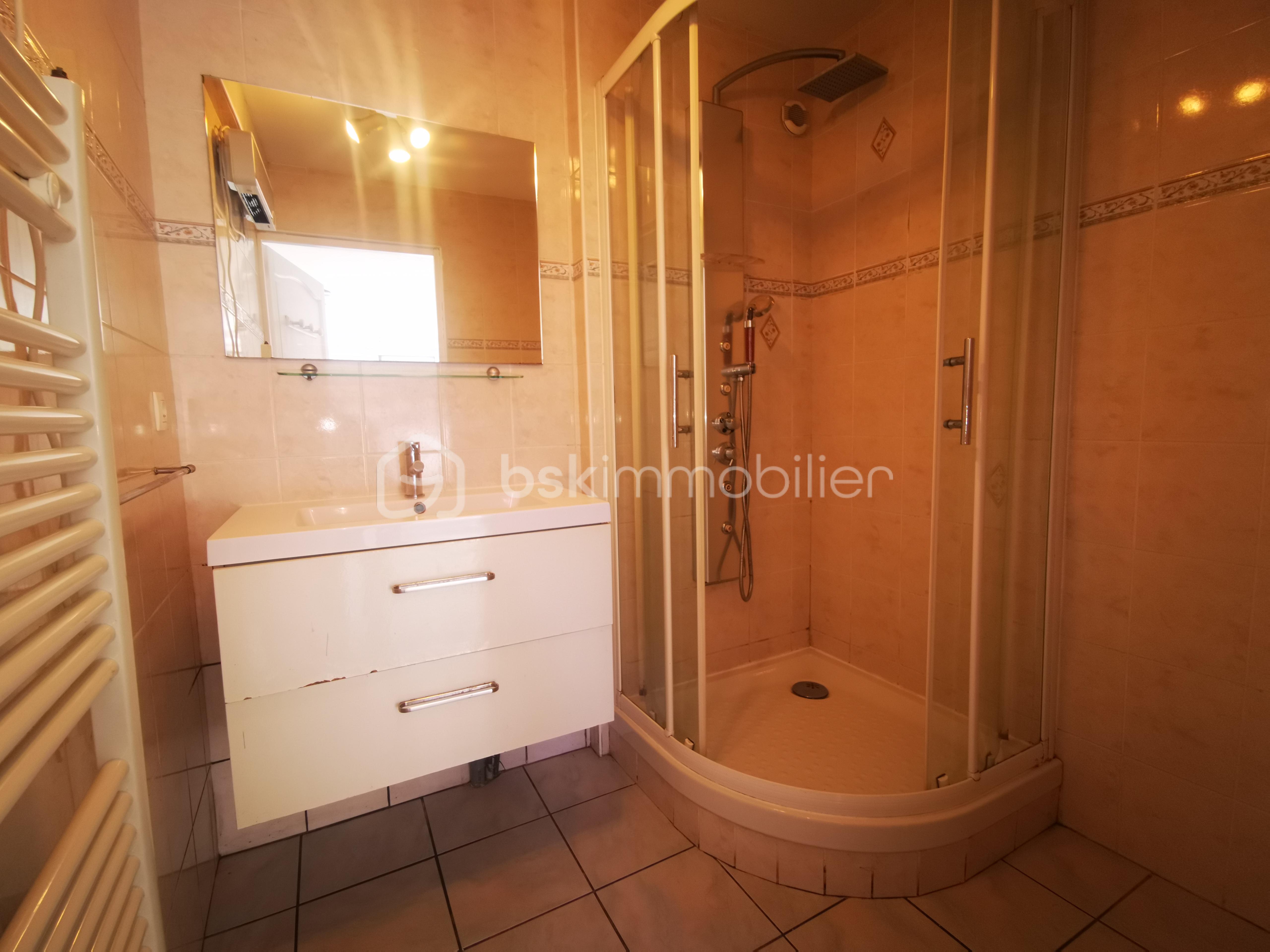 Maison de ville de 124 m² - MAISON DE VILLAGE PIERRE CHATEL (12) - Copie.jpg