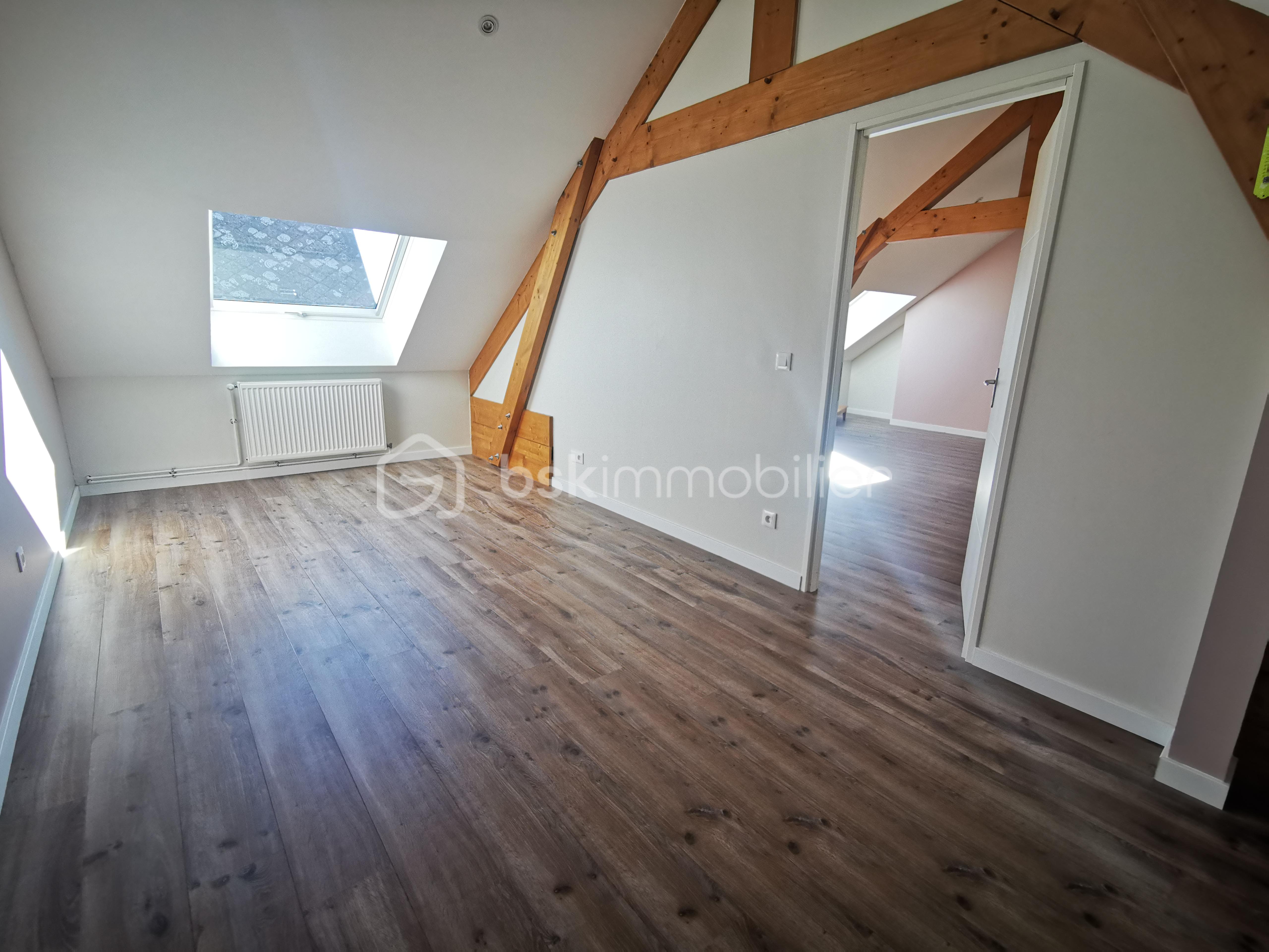 Maison de ville de 124 m² - MAISON DE VILLAGE PIERRE CHATEL (44).jpg