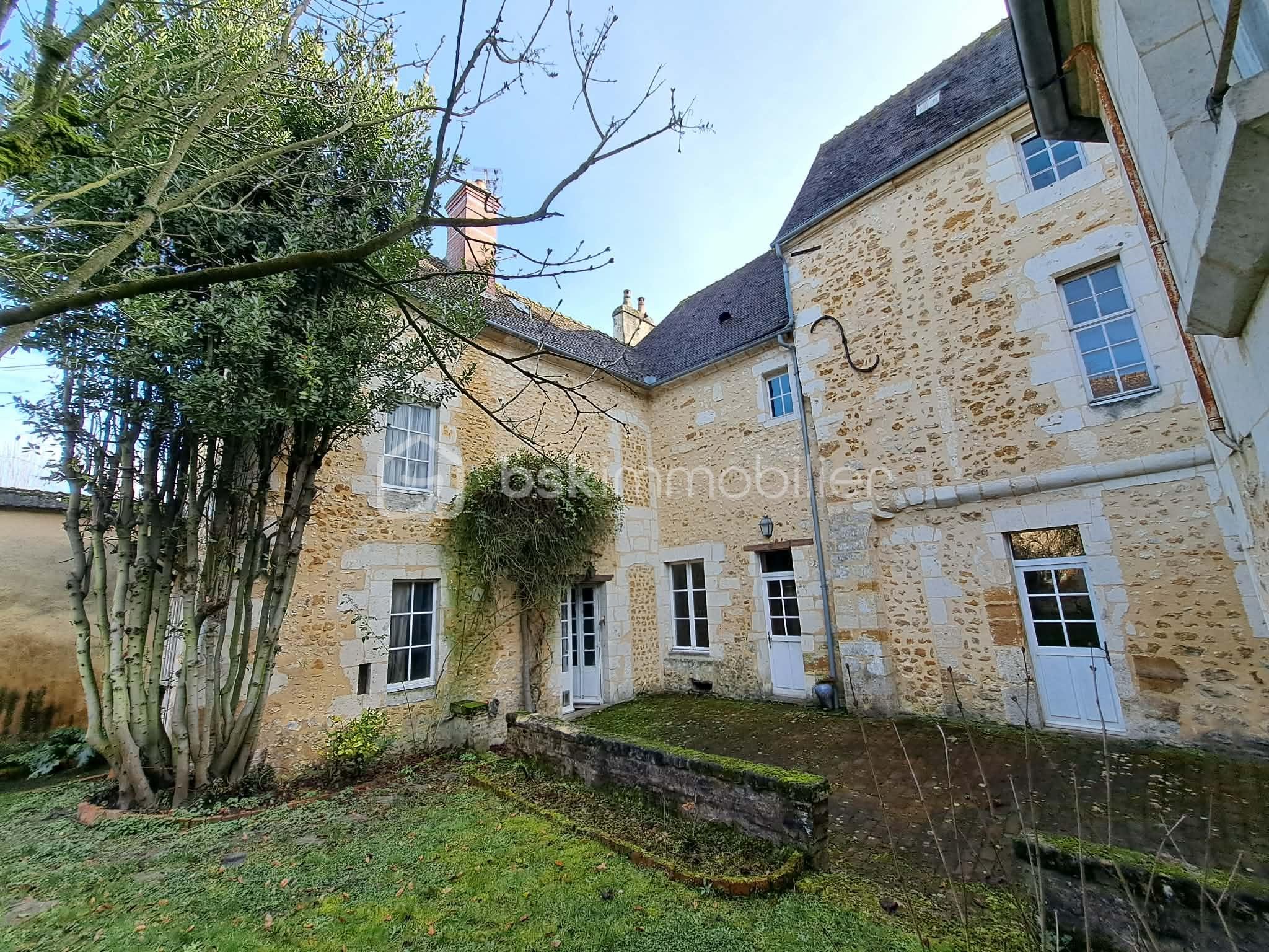 Hotel particulier de 216,68 m² - db0be0b9-37f0-4864-931a-f904591b7d72.jpg