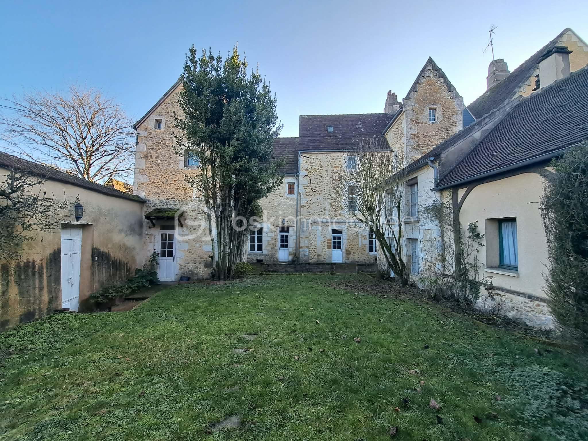 Hotel particulier de 216,68 m² - 13c14a32-87e8-4556-9aec-bf30313f3169.jpg