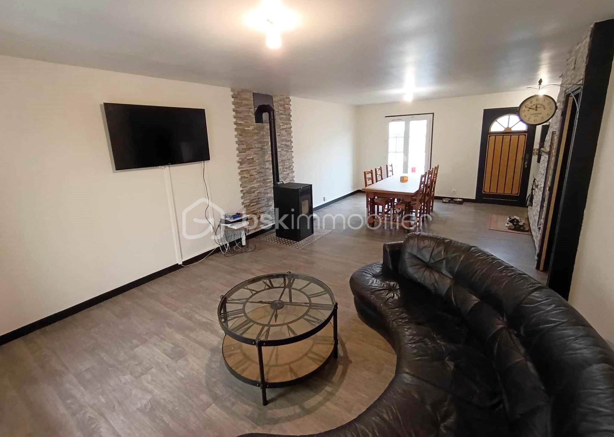 Maison de ville de 113 m² - P5fjgN6hSOEGpH4MFg3p438DyfRjaCt9261dGqCv.jpg
