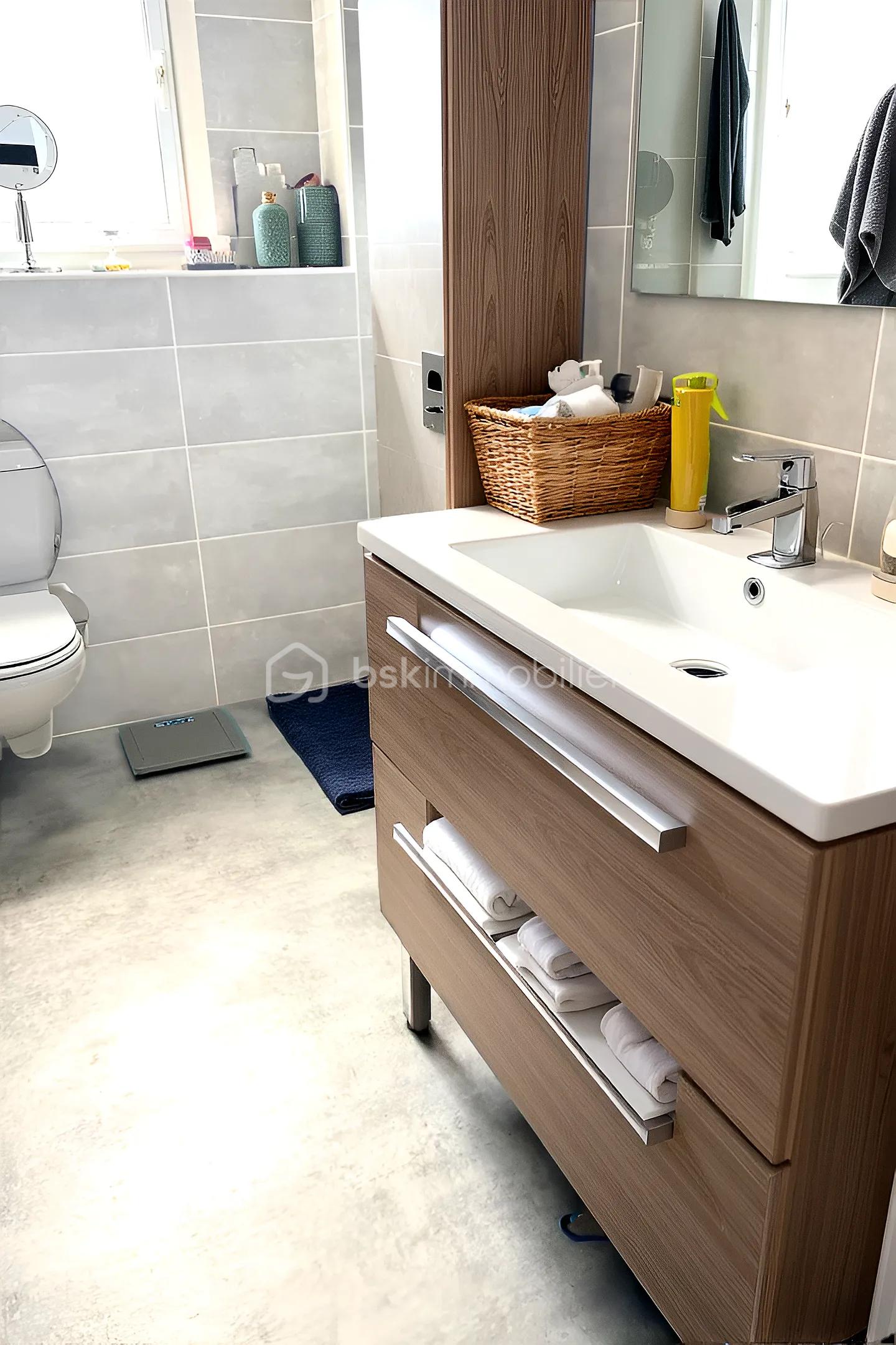 Maison de 110 m² - Salle d'eau.jpg