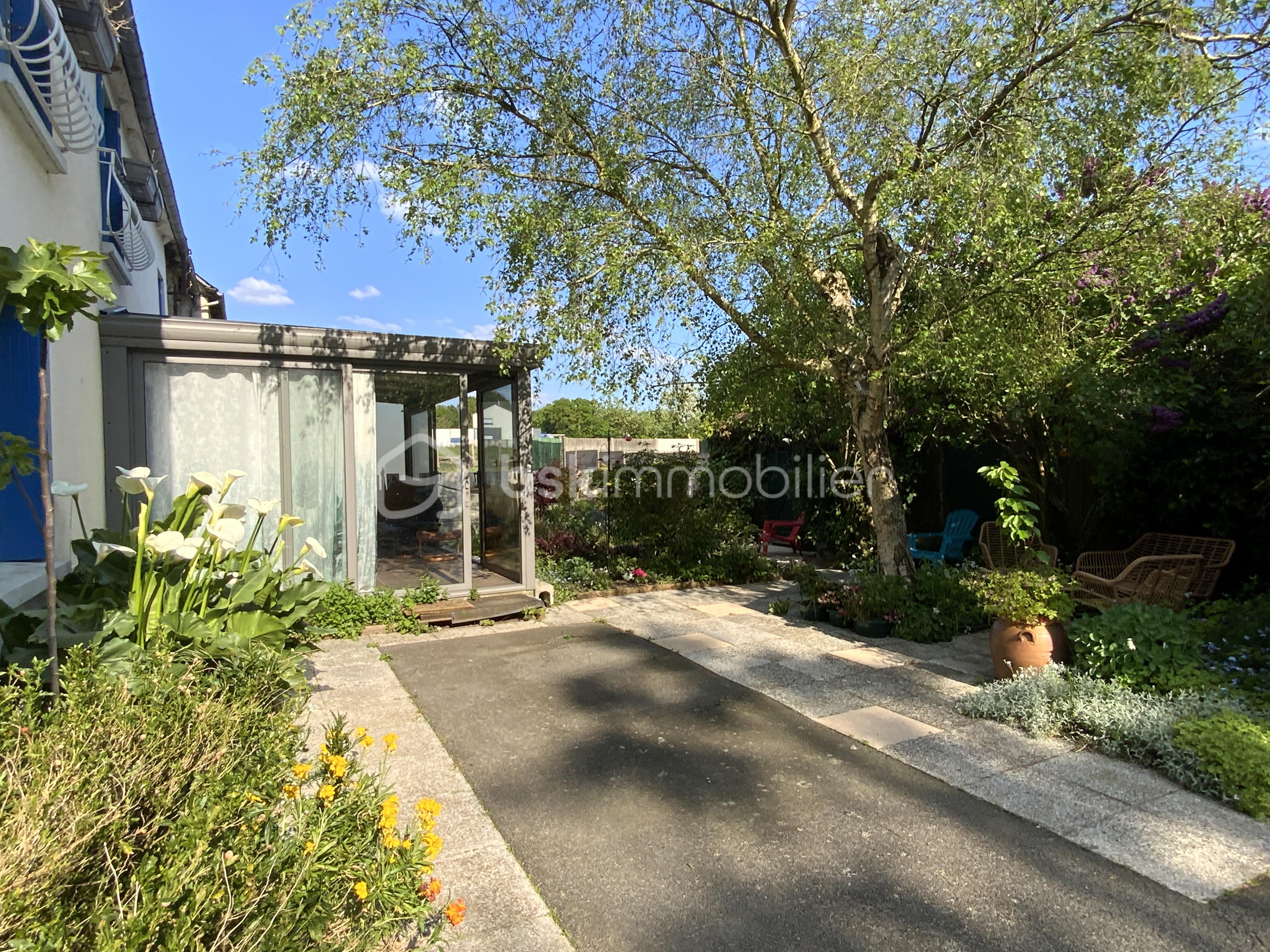 Maison de 117 m² - 3 cour.JPG