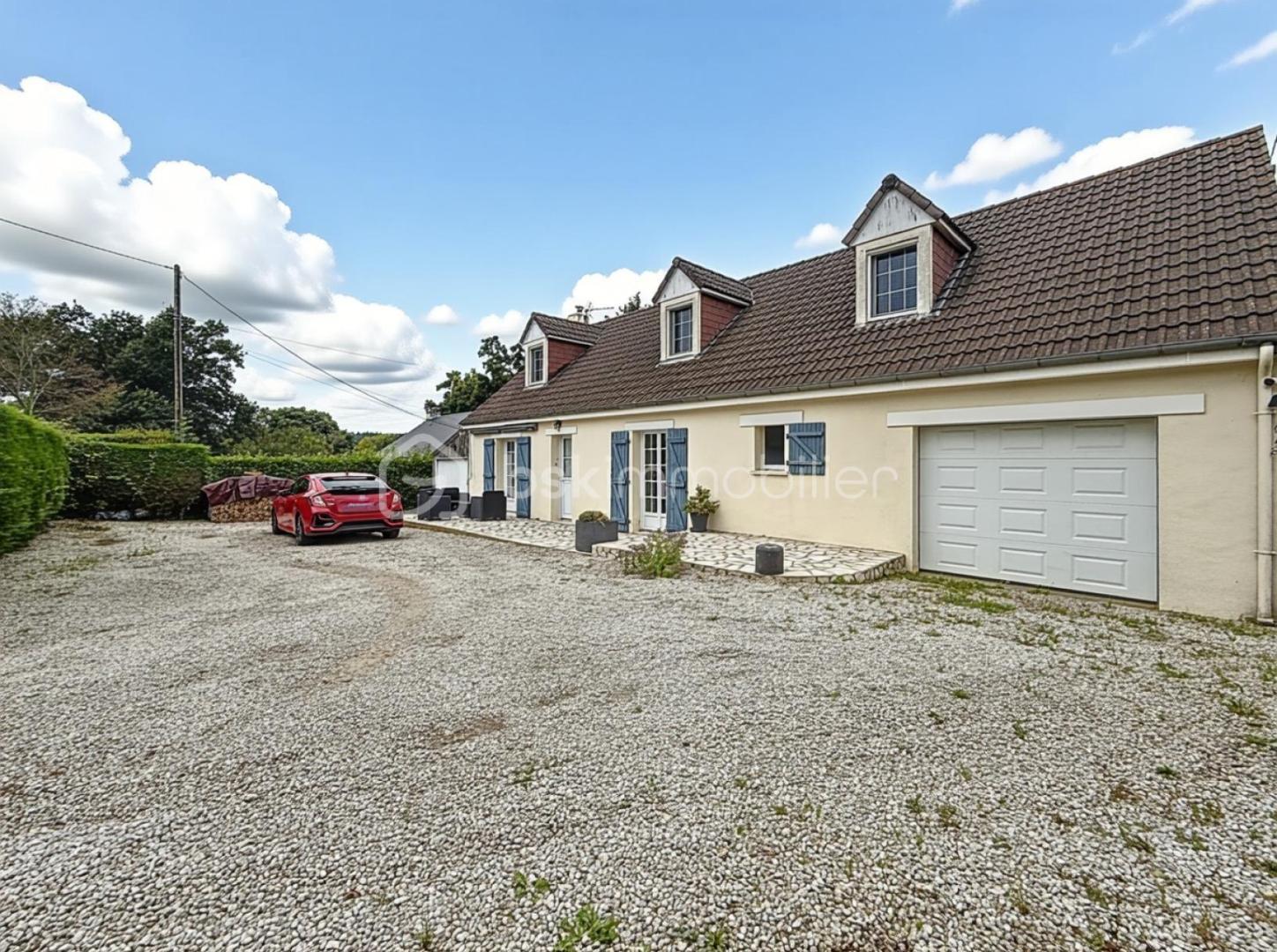 Maison traditionnelle de 142 m² - 1.jpg