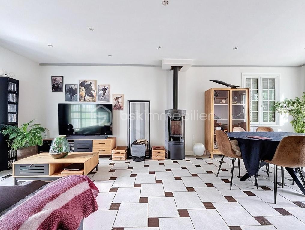 Maison traditionnelle de 142 m² - 3.jpg