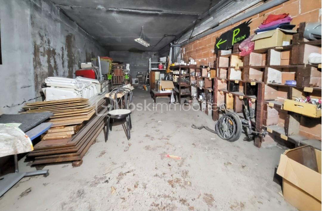 Local commercial de 179 m² - Screenshot_20250615_164836_ProperShot.jpg
