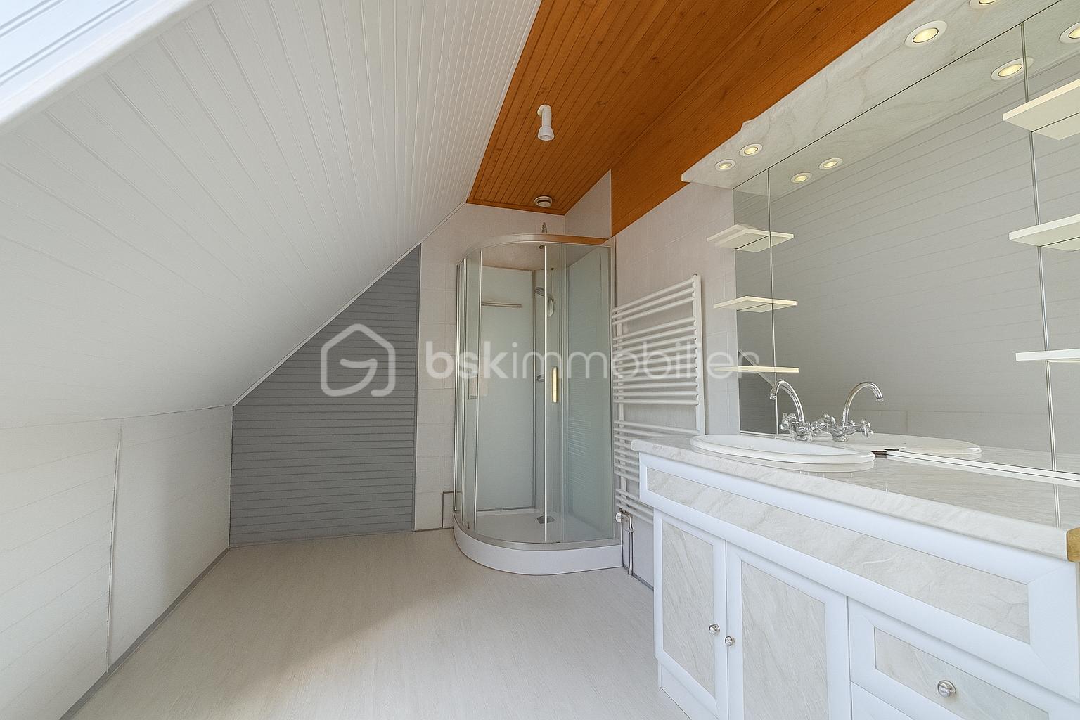 Pavillon de 138 m² - sdb etage.png