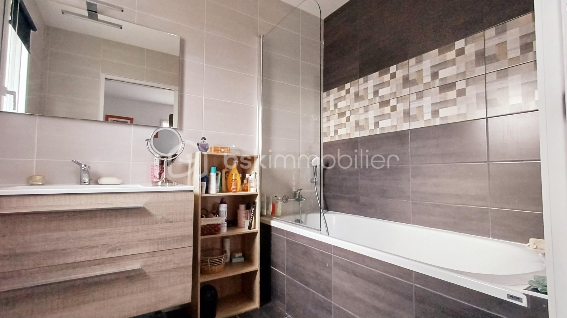 Maison de 99 m² - d001ba73-3a4c-4f47-86fc-f8dce09a3053.jpg