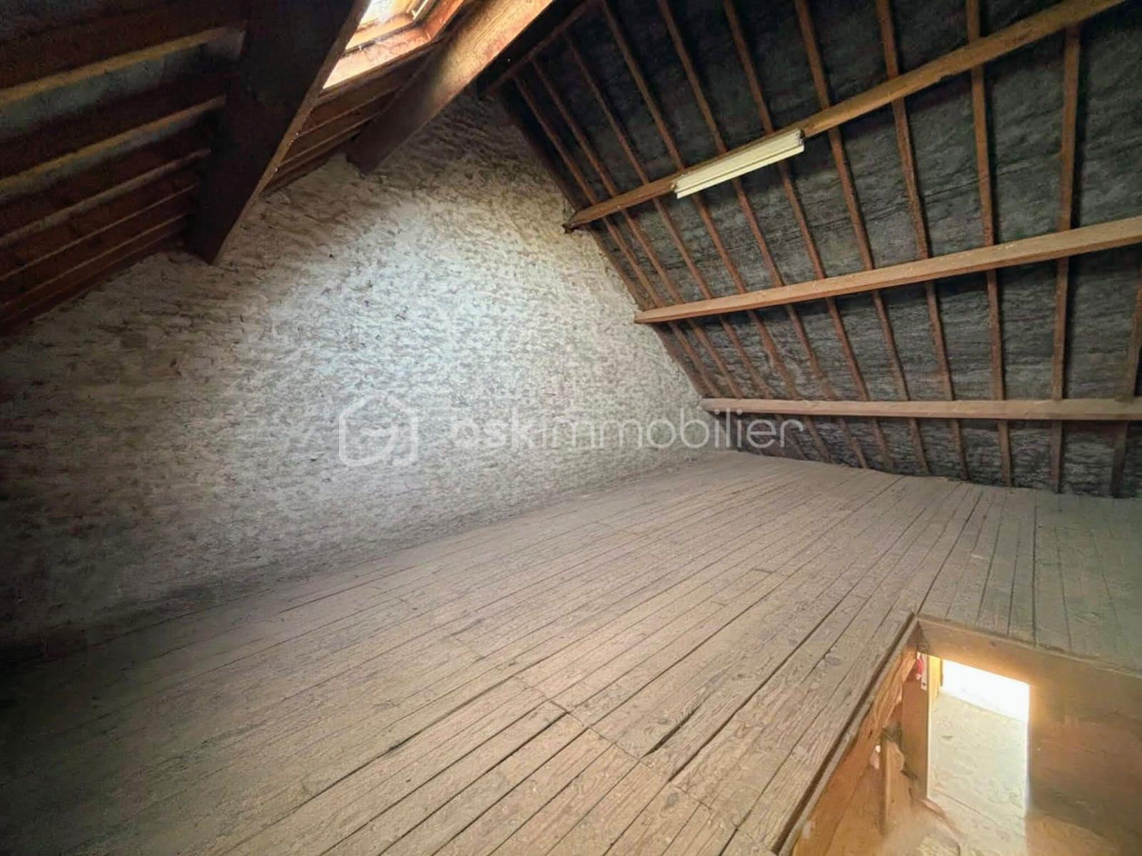 Maison traditionnelle de 165 m² - Grenier.jpeg