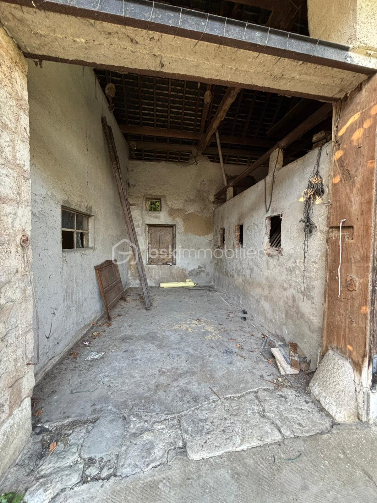 Corps de ferme de 100 m² - WhatsApp Image 2025-09-17 at 18.21.39 (3).jpeg