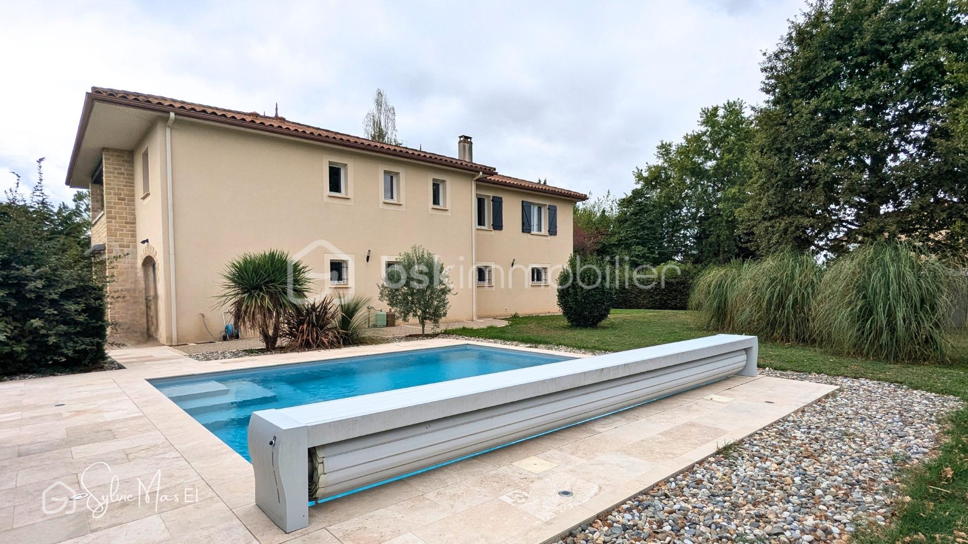 Maison de 220 m² - 2.jpg