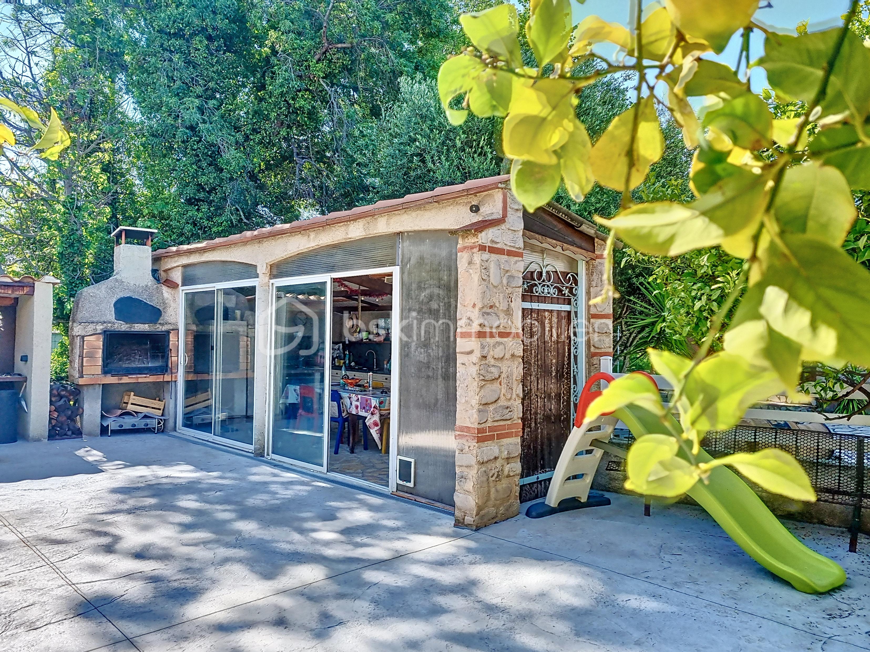 Maison de 232 m² - aYVNsVk9RMEUtMjAyNDA1MjMwNzUzNDk_20240523102003_06835_35b5a11.jpg