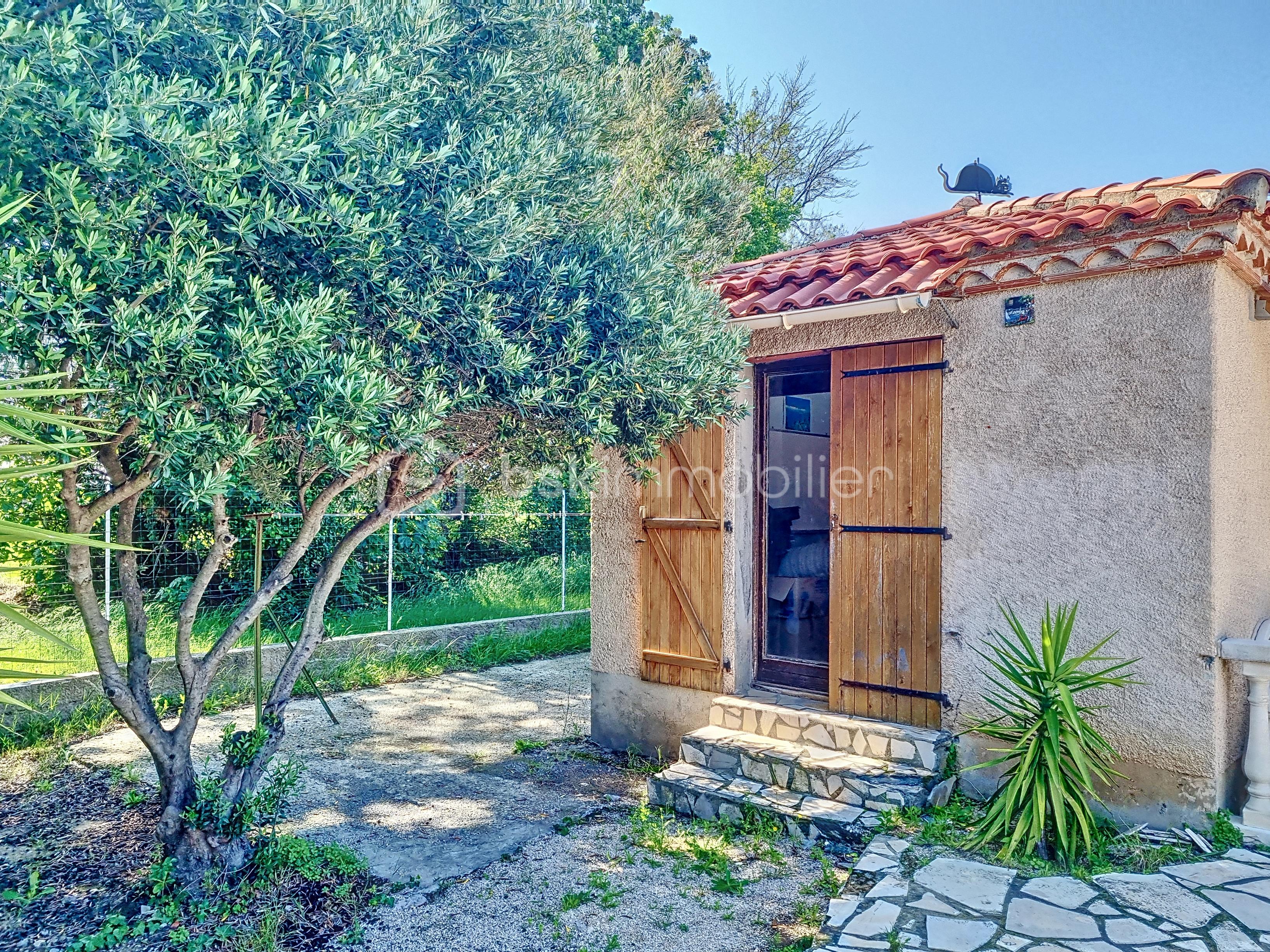 Maison de 232 m² - aYVNsVk9RMEUtMjAyNDA1MjMwNzUzNDk_20240523102410_54353_6863787.jpg