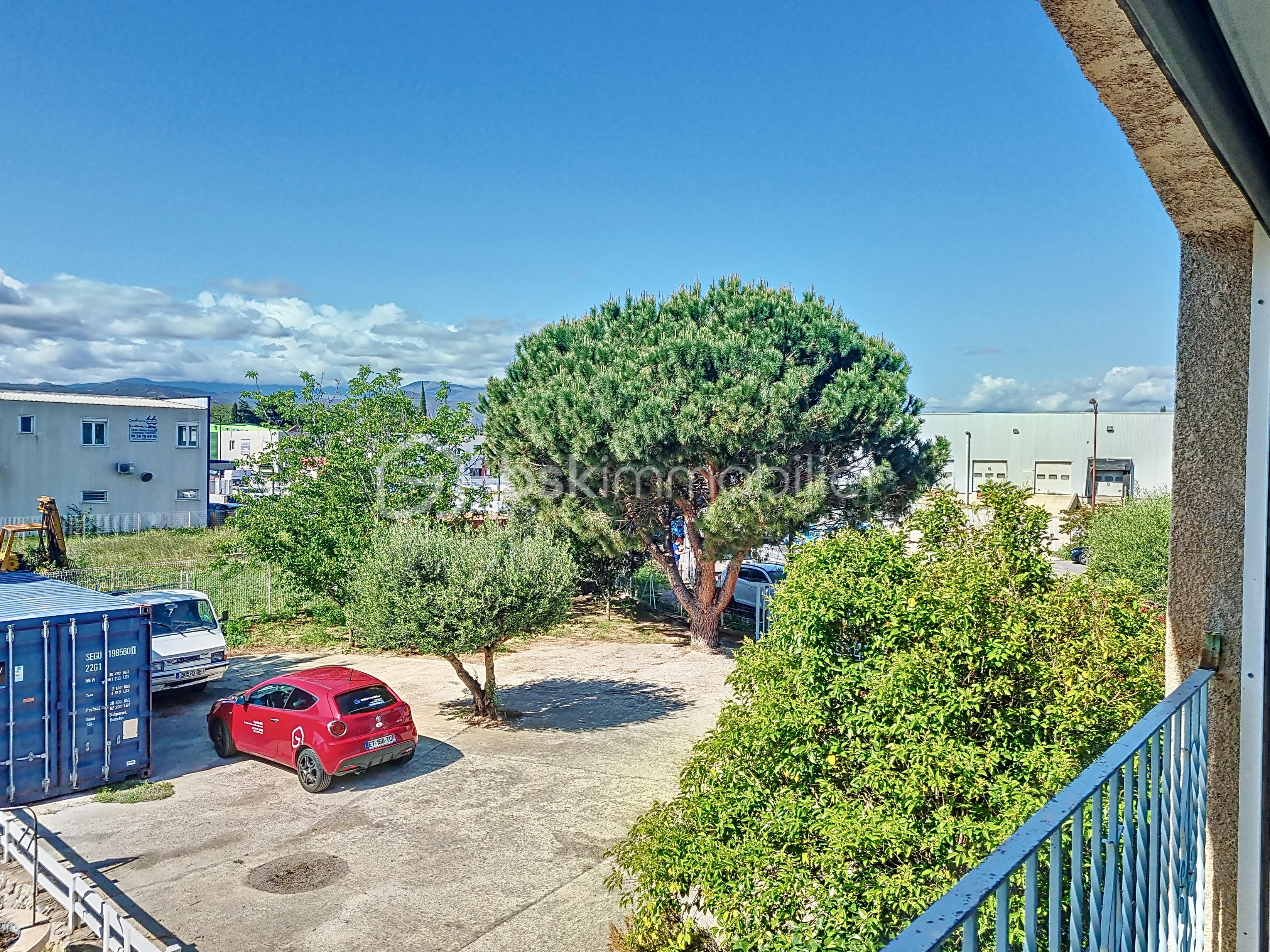 Maison de 232 m² - aYVNsVk9RMEUtMjAyNDA1MjMwNzUzNDk_20240523103218_42614_39140ce.jpg