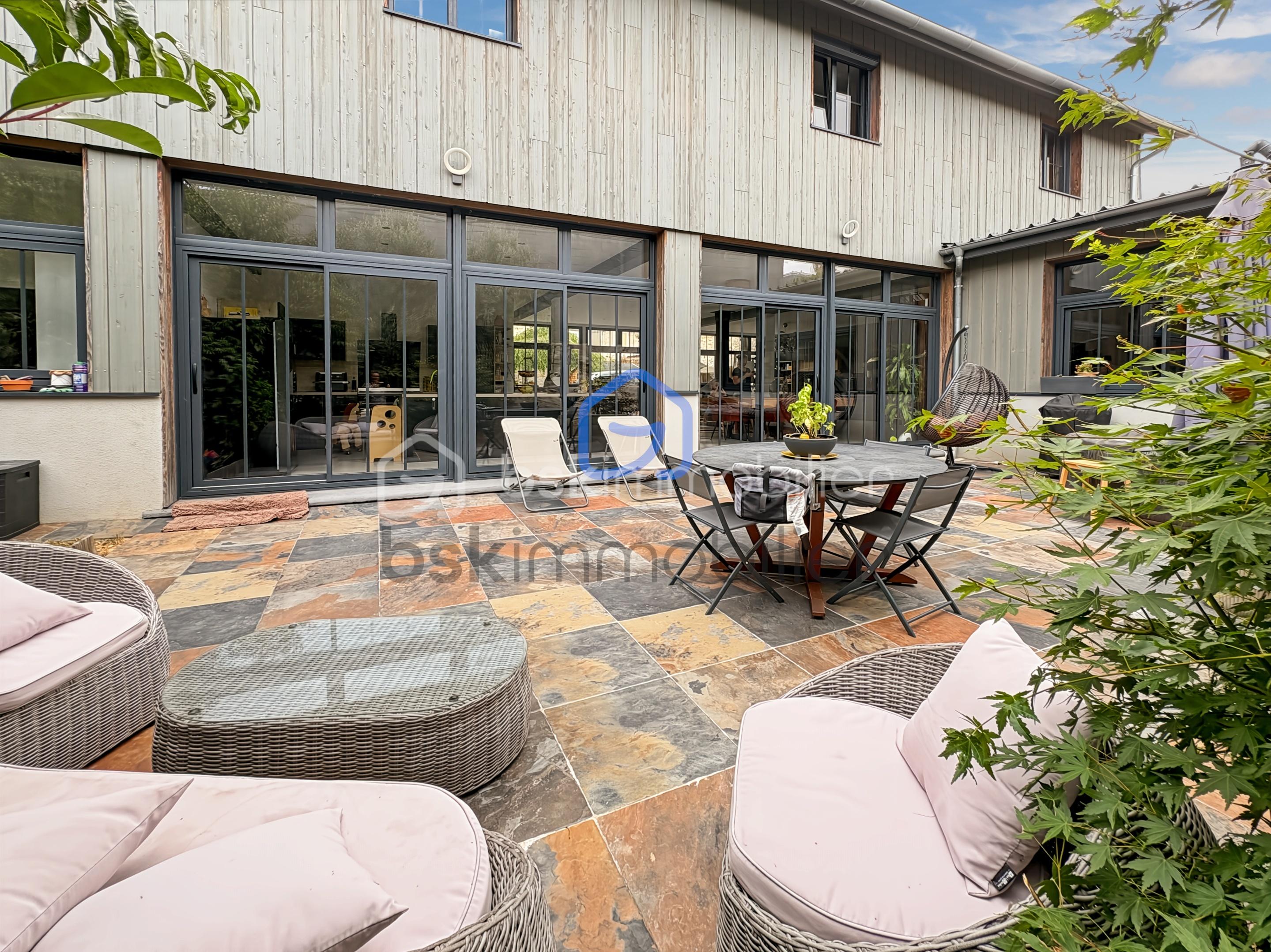 Appartement 11 pièces 380 m² · à Bouray-sur-Juine · 380 m² · 945 000 €