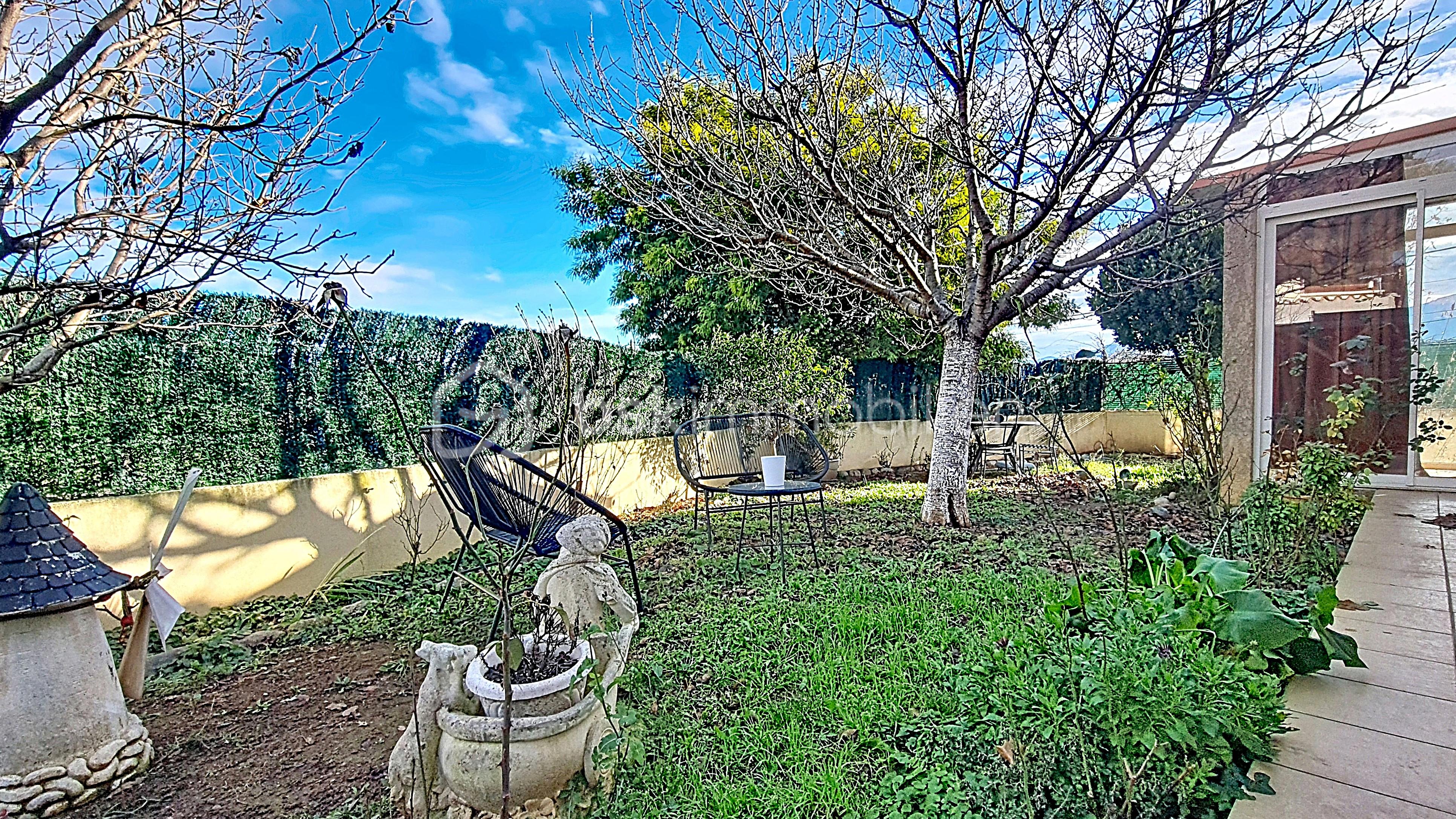 Villa de 97 m² - cote.jpg