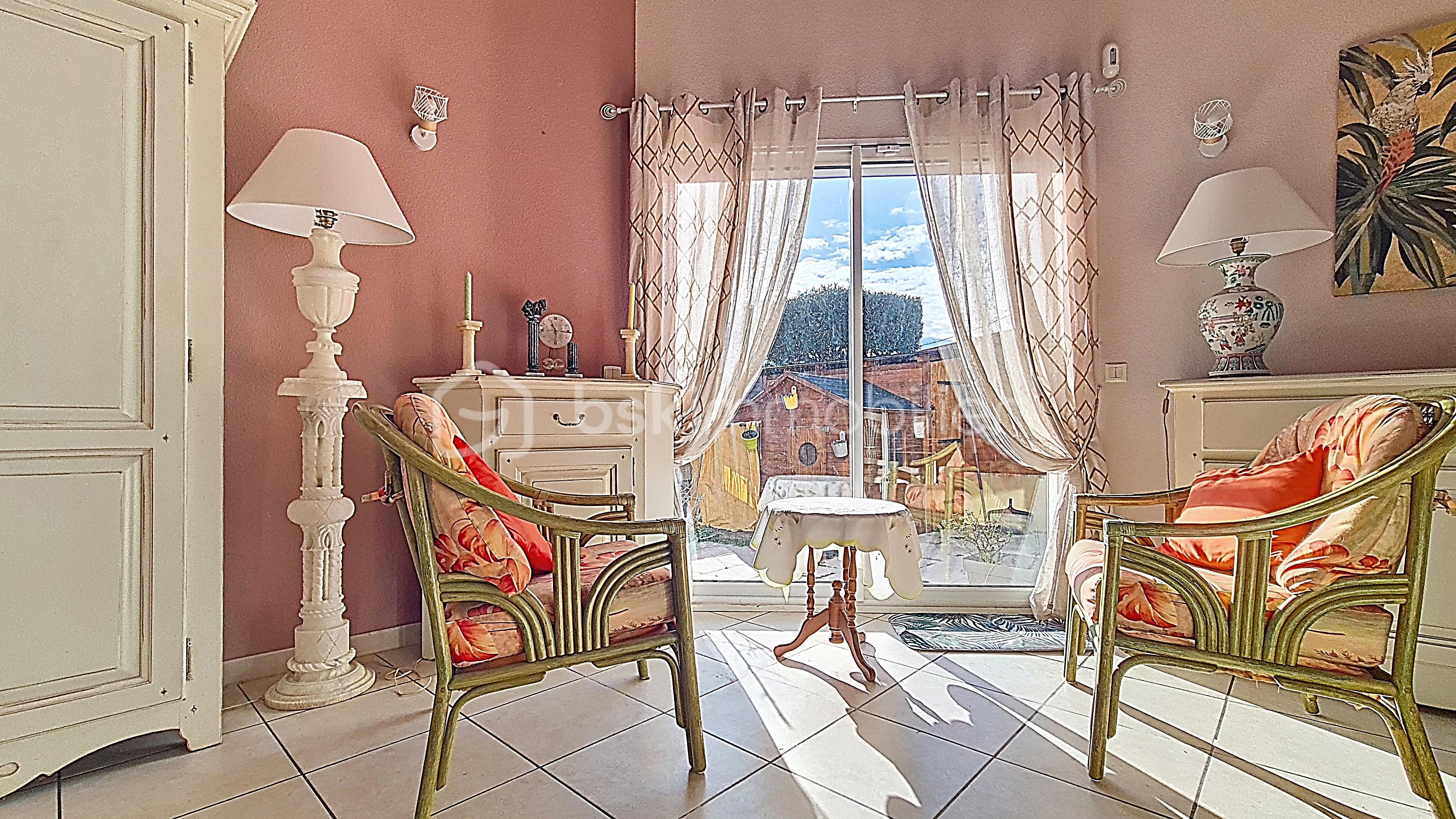 Villa de 97 m² - salon lecture.jpg