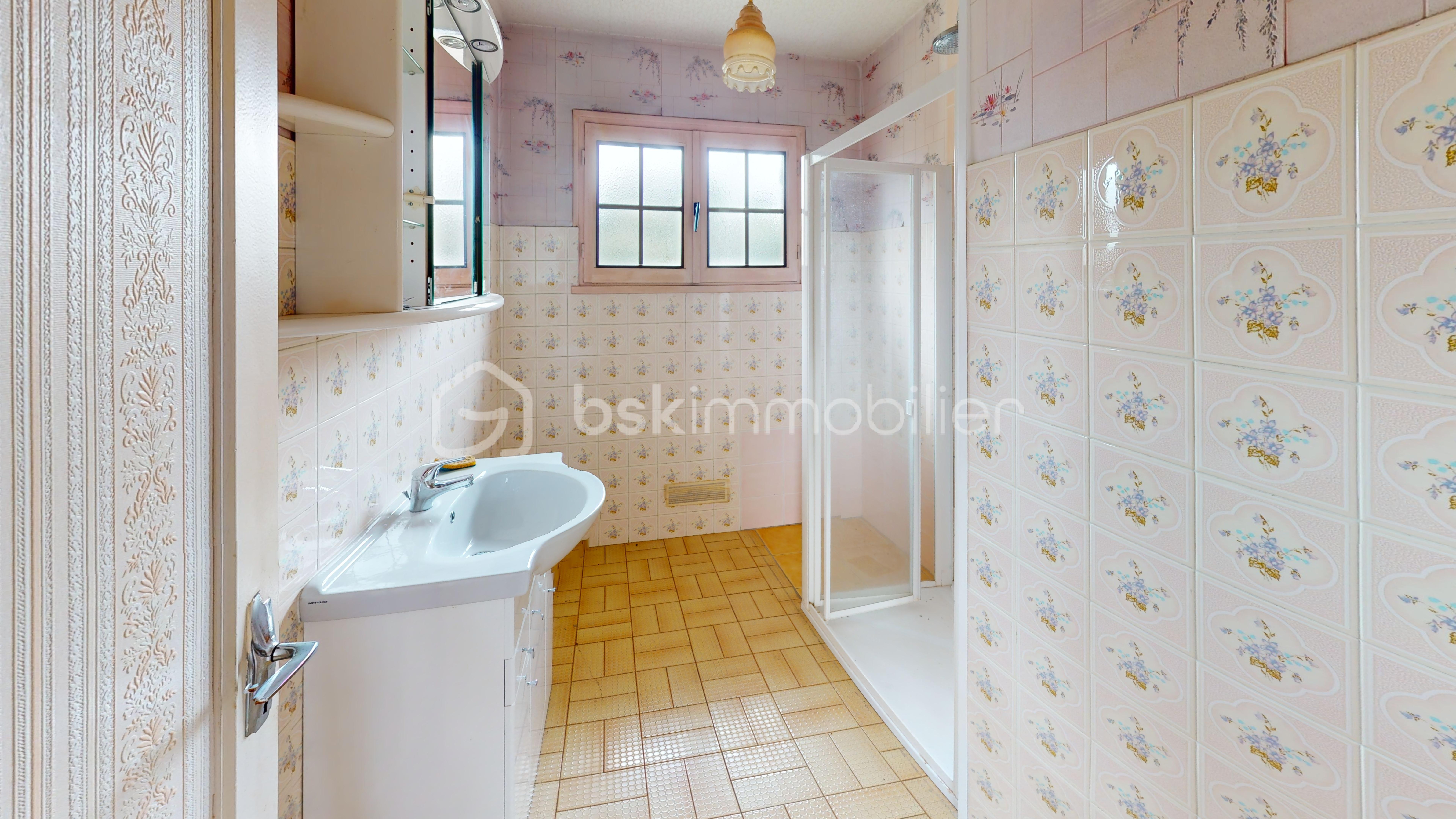 Maison de 88 m² - Bathroom.jpg