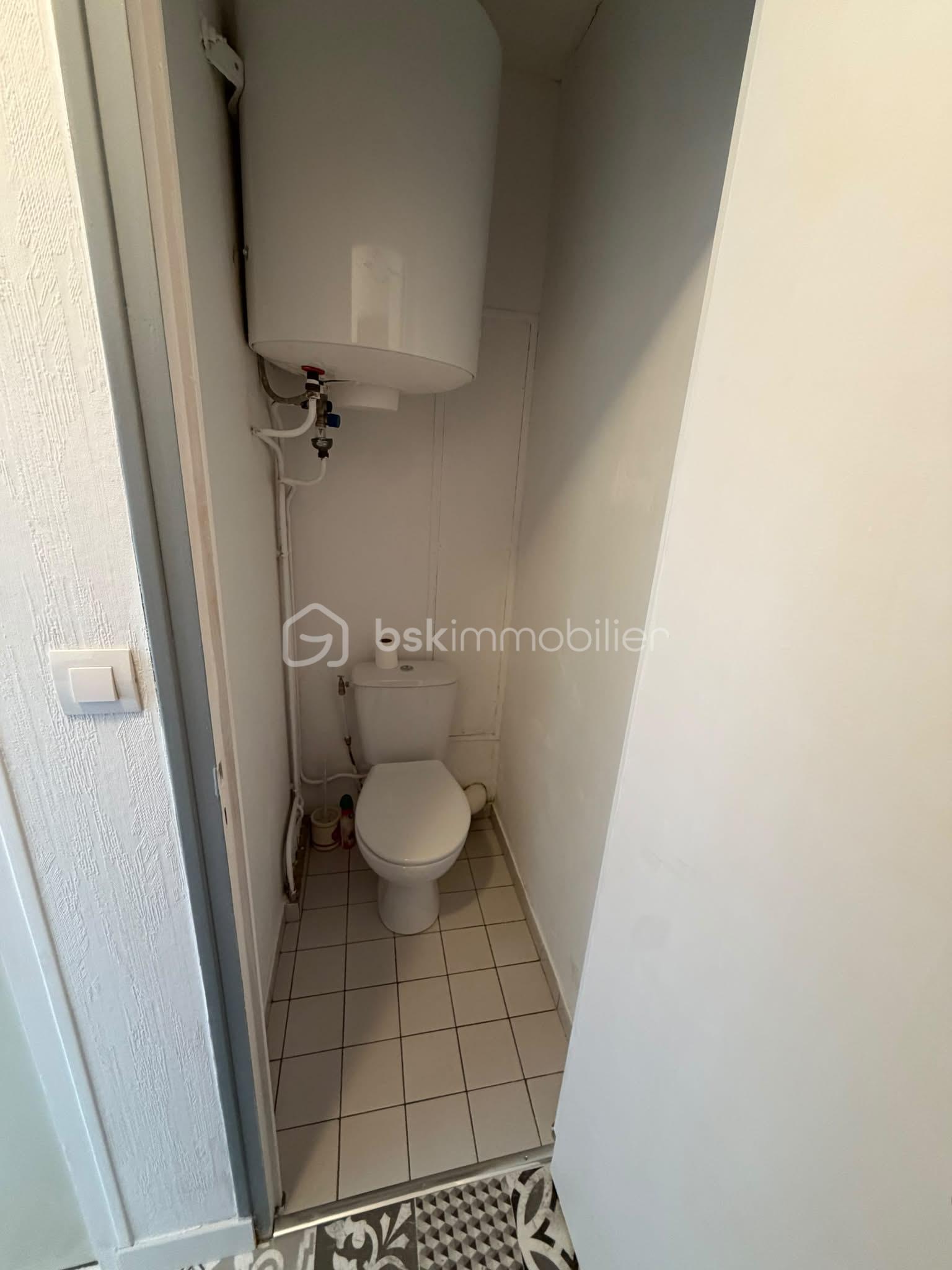 WC.jpeg