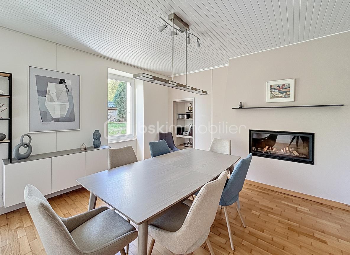 Maison de 223 m² - sejour.jpg