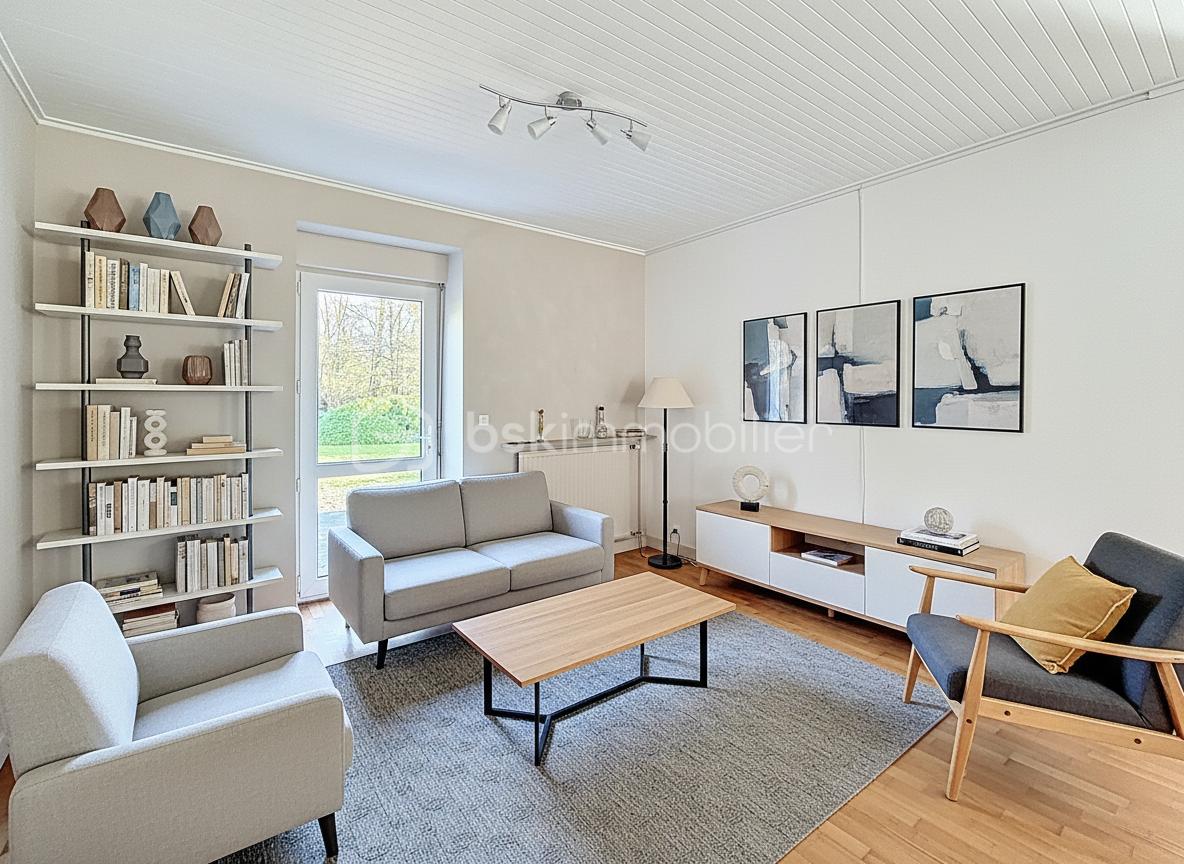 Maison de 223 m² - salon2.jpg