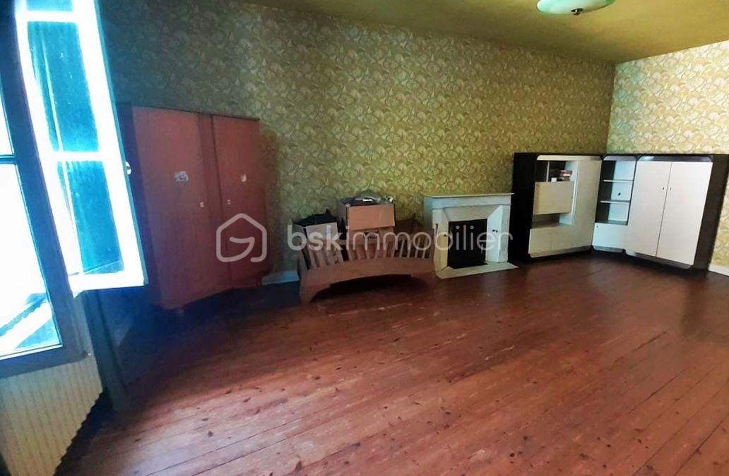 Maison de 232 m² - chambre 1er.jpg
