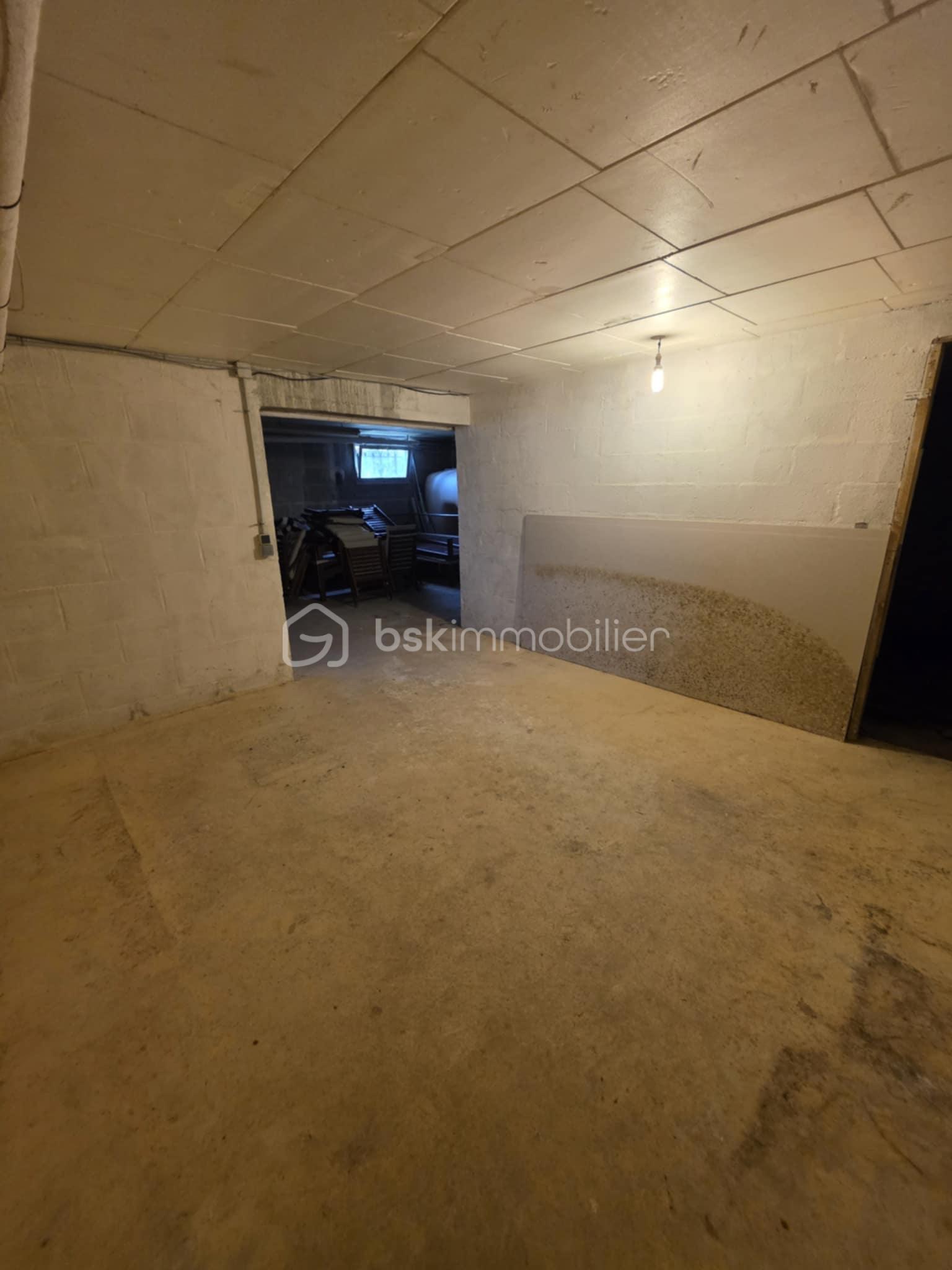 Maison de 154 m² - 8cfbfa19-1947-407f-abf8-f83654262d3d.jpg