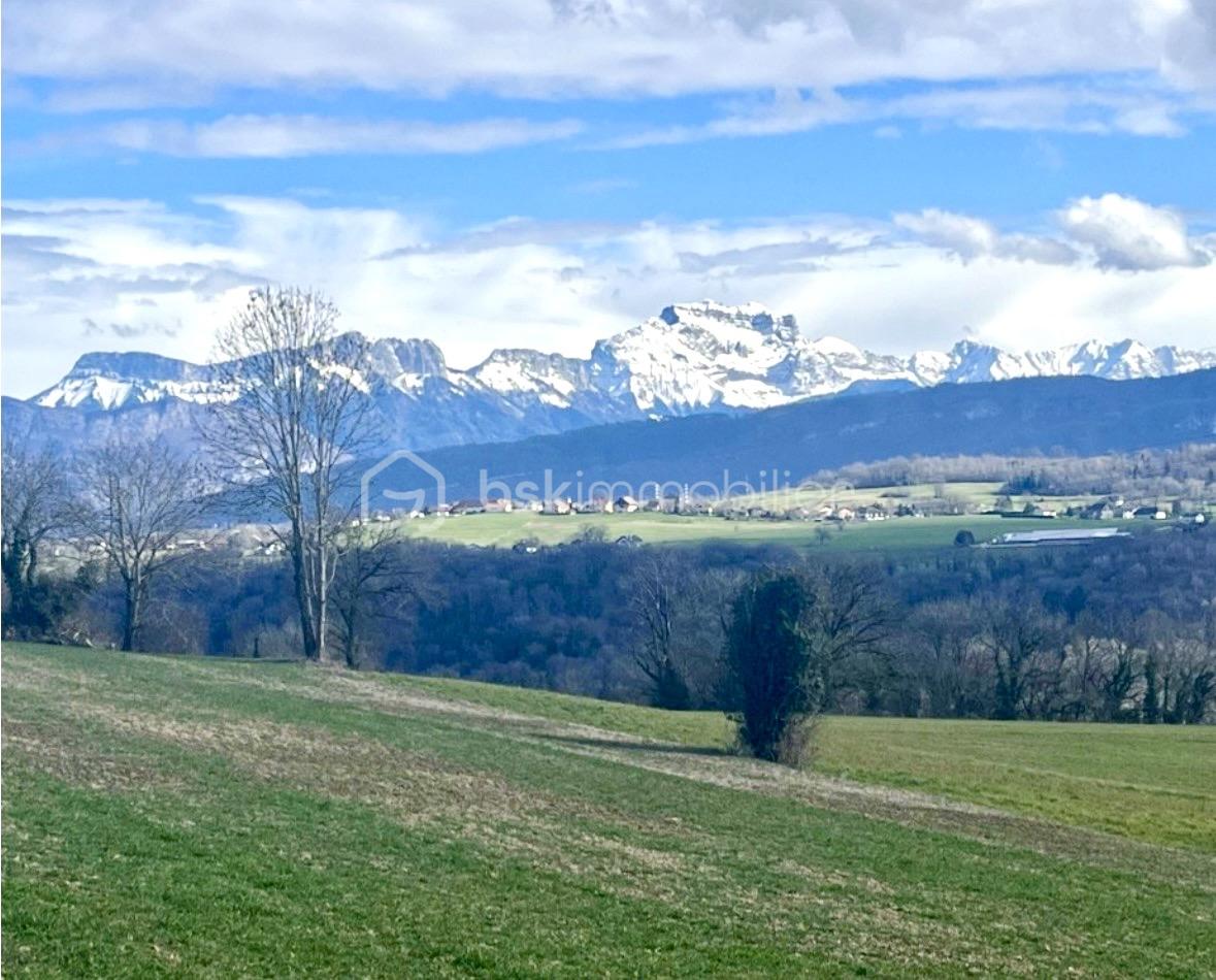 Terrain de 1 000 m² à Lovagny · 418 000 €
