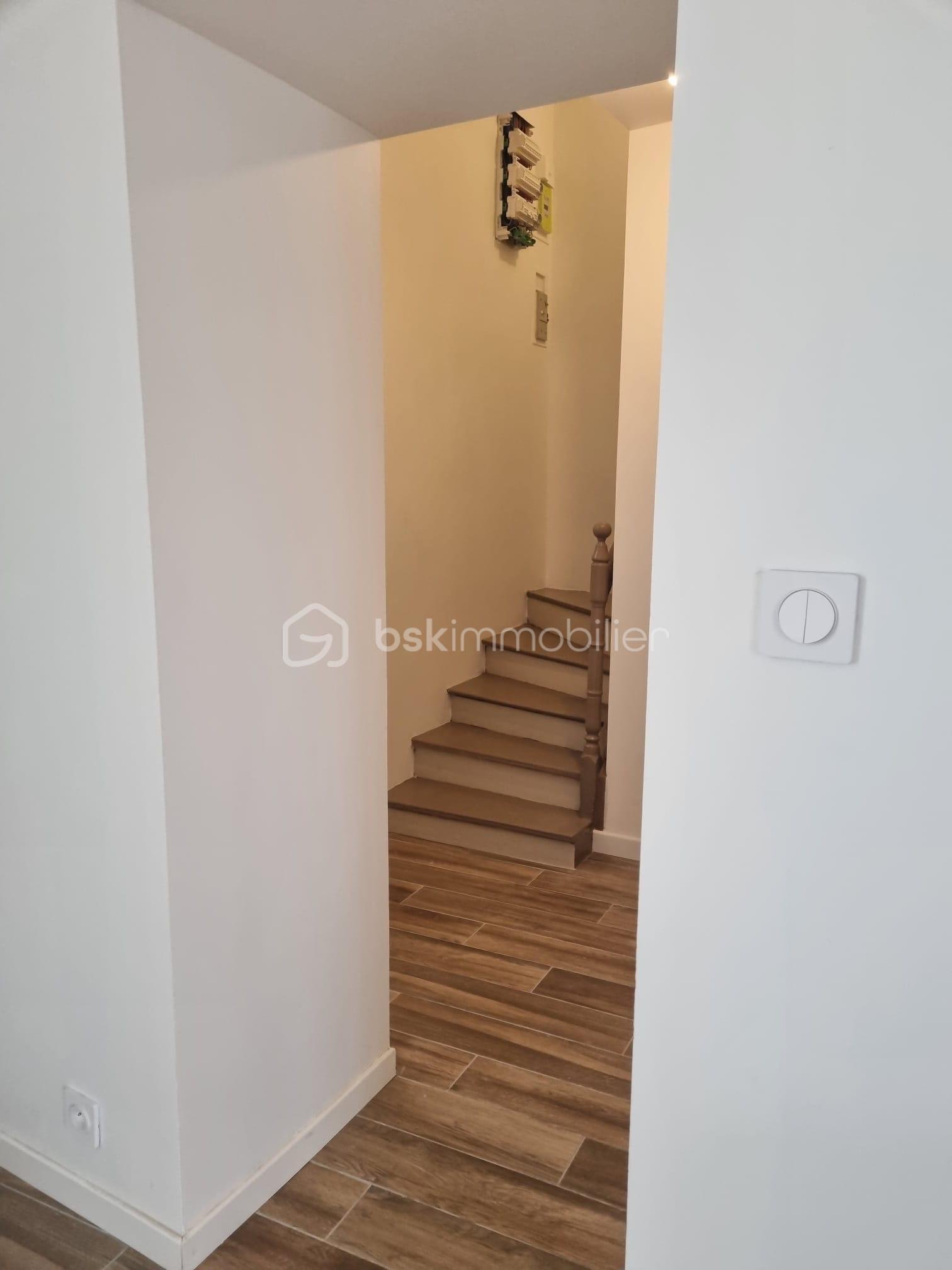 Maison de village de 85 m² - f6ef557d-b9a1-4196-aa0d-7d59824952a1.jpeg