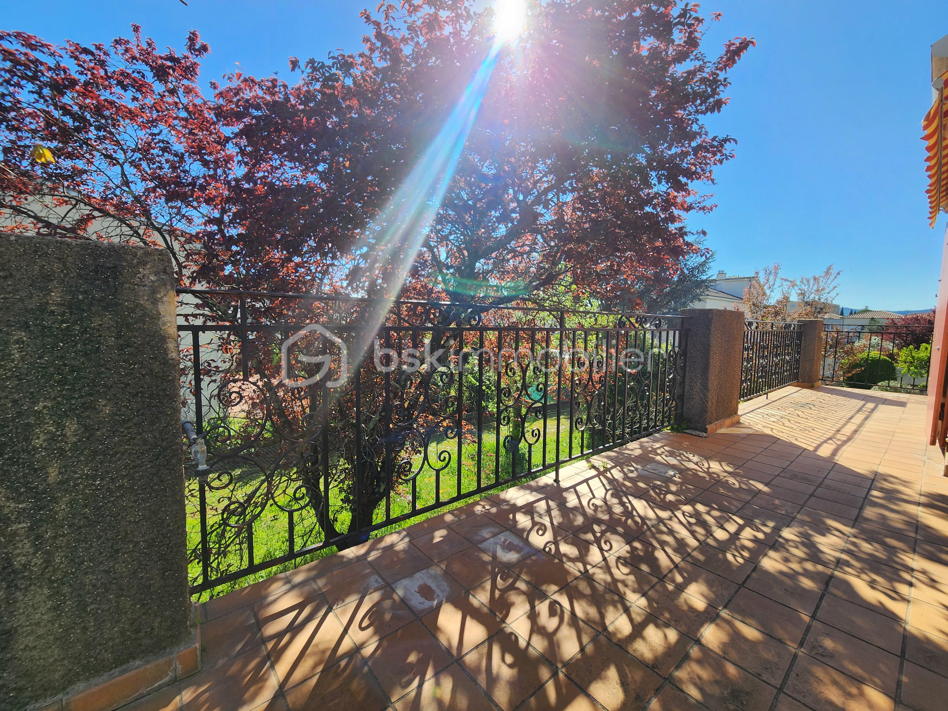 Propriete de 270 m² - Ext balcon vue vers ouest.jpg