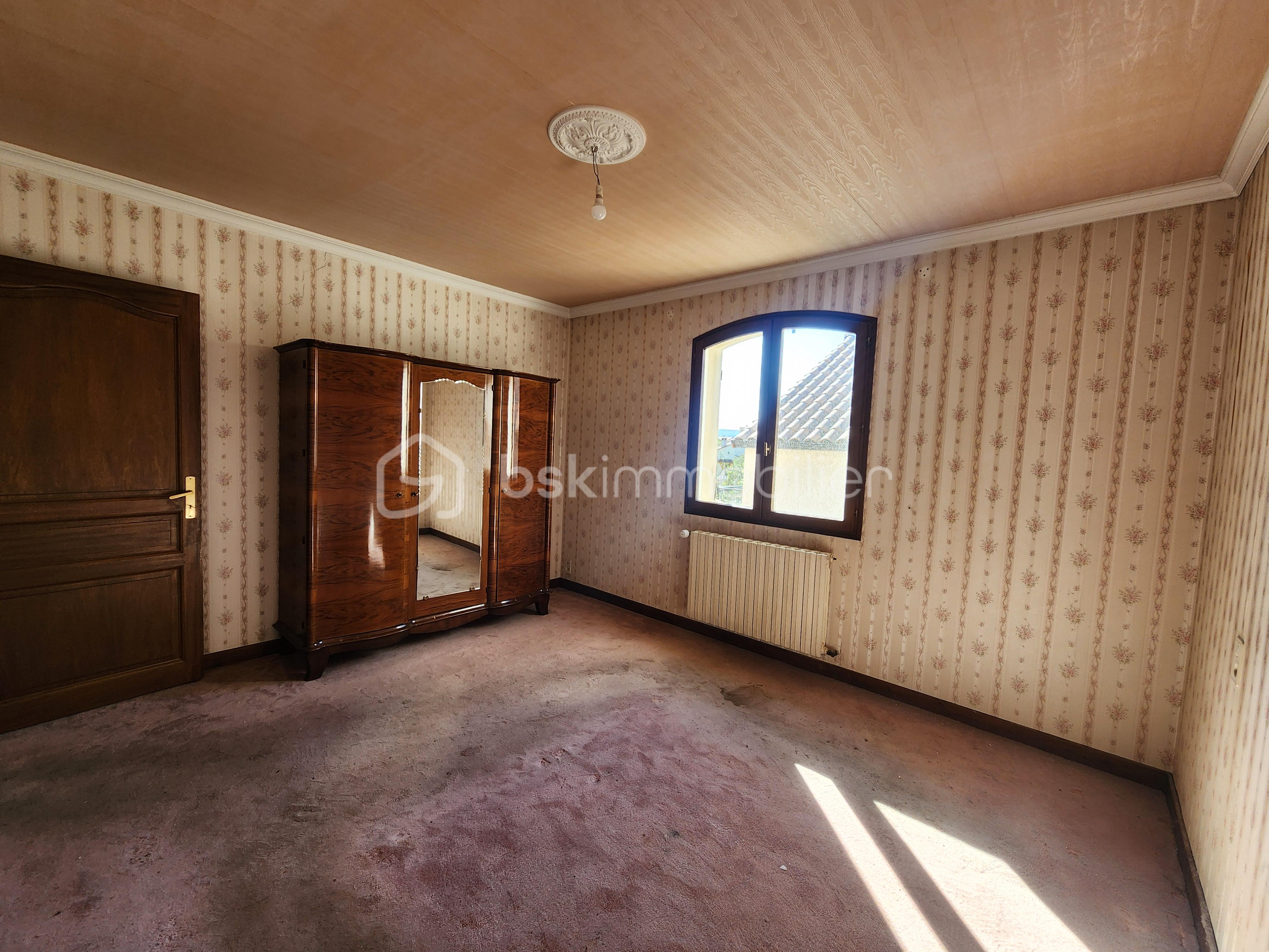 Propriete de 270 m² - Etage chambre 2.jpg