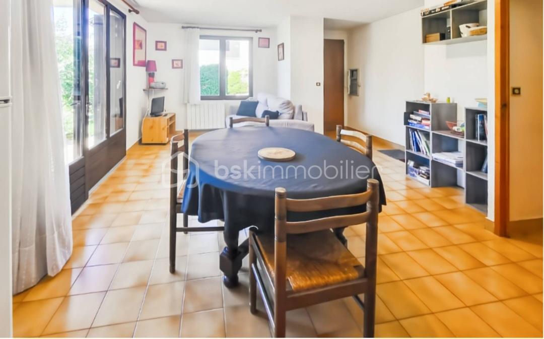 Appartement de 45 m² - Screenshot_20250915_210805_ProperShot.jpg