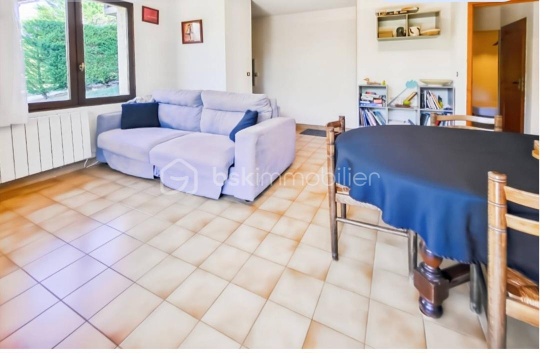 Appartement de 45 m² - Screenshot_20250915_210728_ProperShot.jpg
