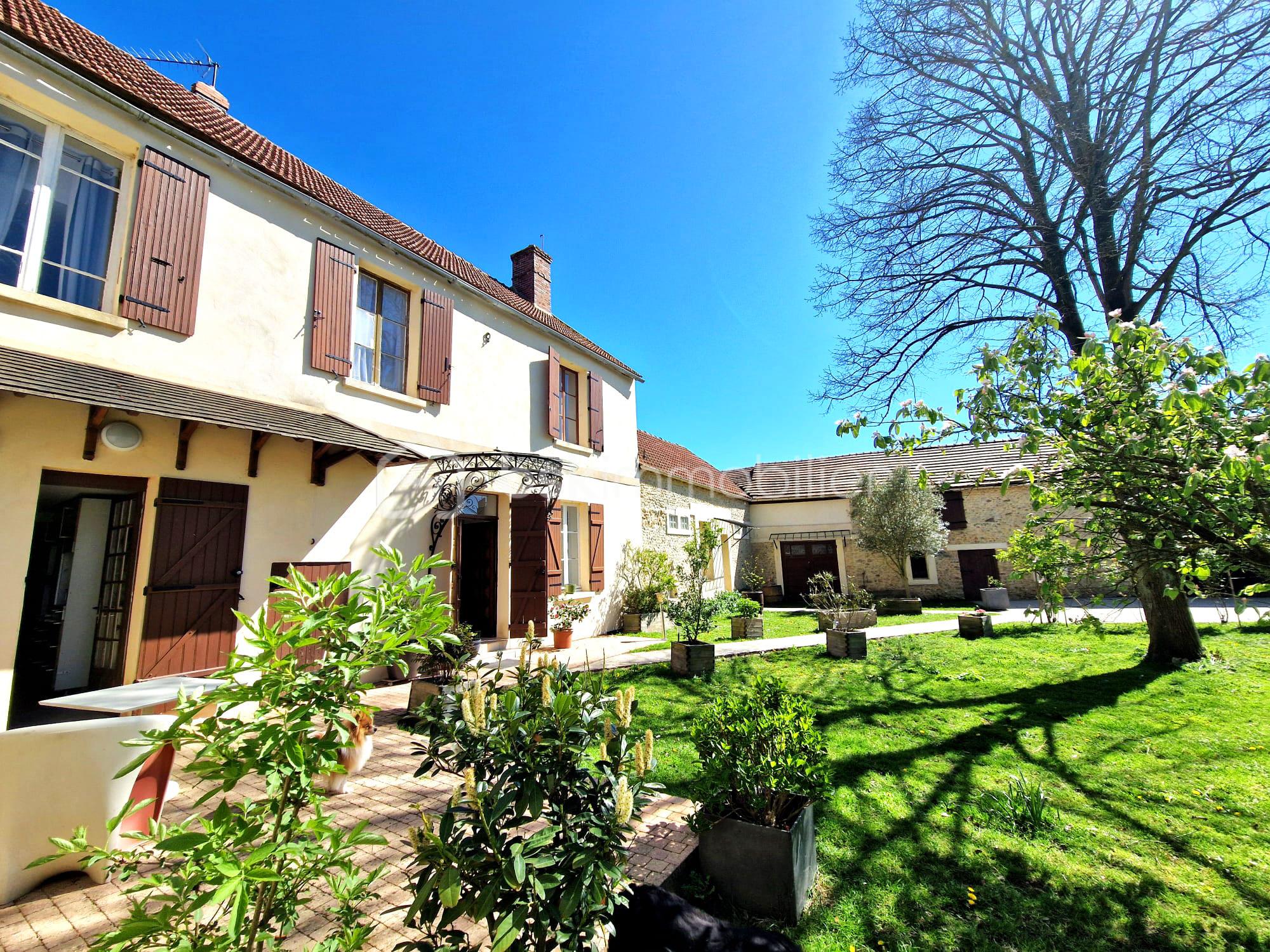 CELINE VAN DE WALLE BSK IMMOBILIER 2.jpg