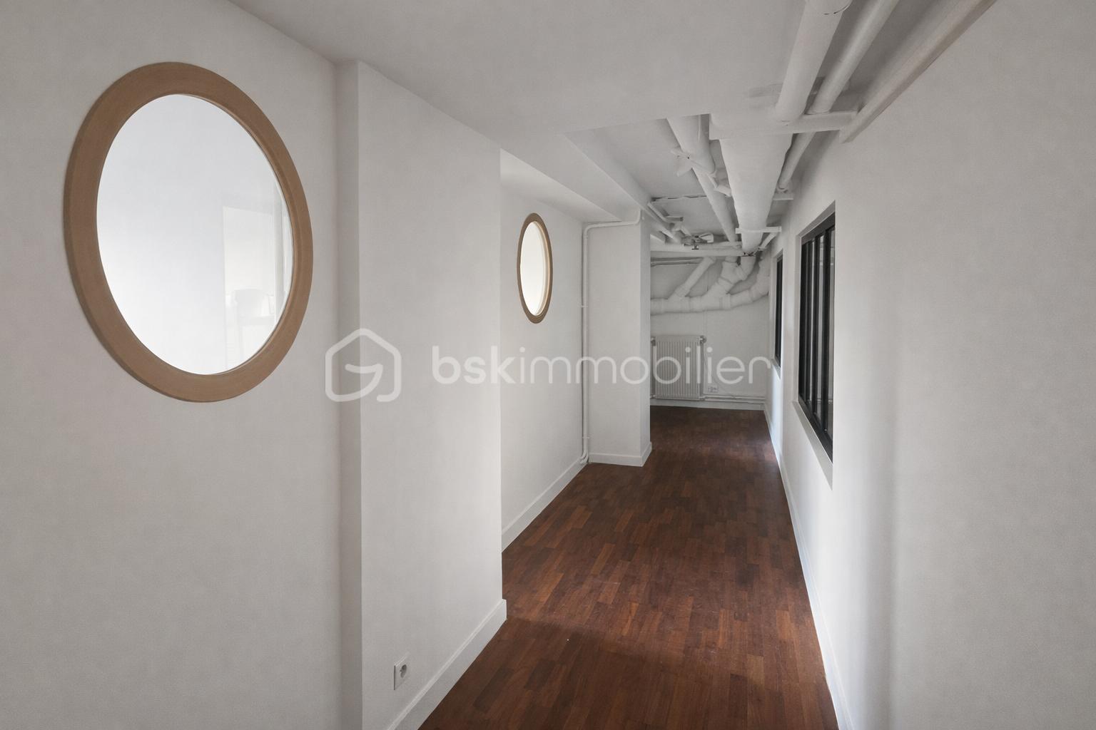 Local commercial de 180 m² - ChatGPT Image 10 févr. 2026, 21_14_32.png