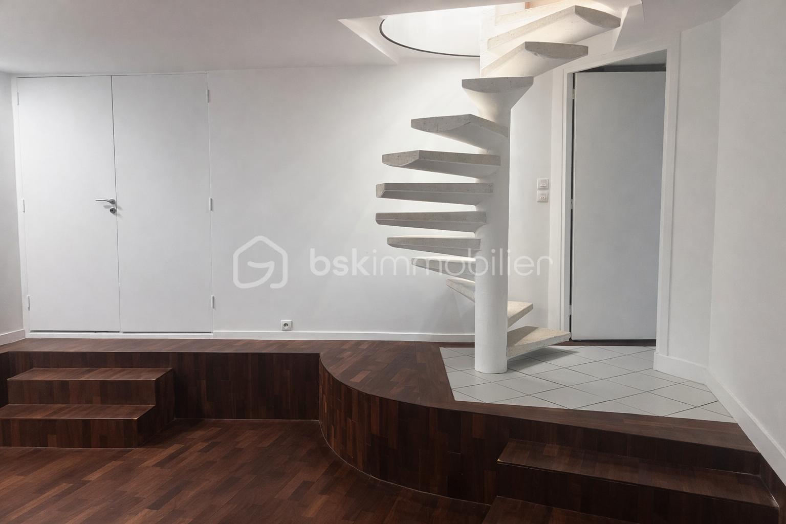 Local commercial de 180 m² - ChatGPT Image 10 févr. 2026, 21_17_41.png