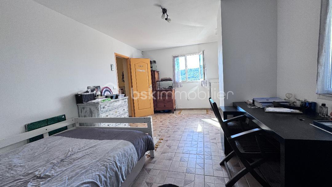 Maison provencale de 119 m² - Chambre 1a.jpeg