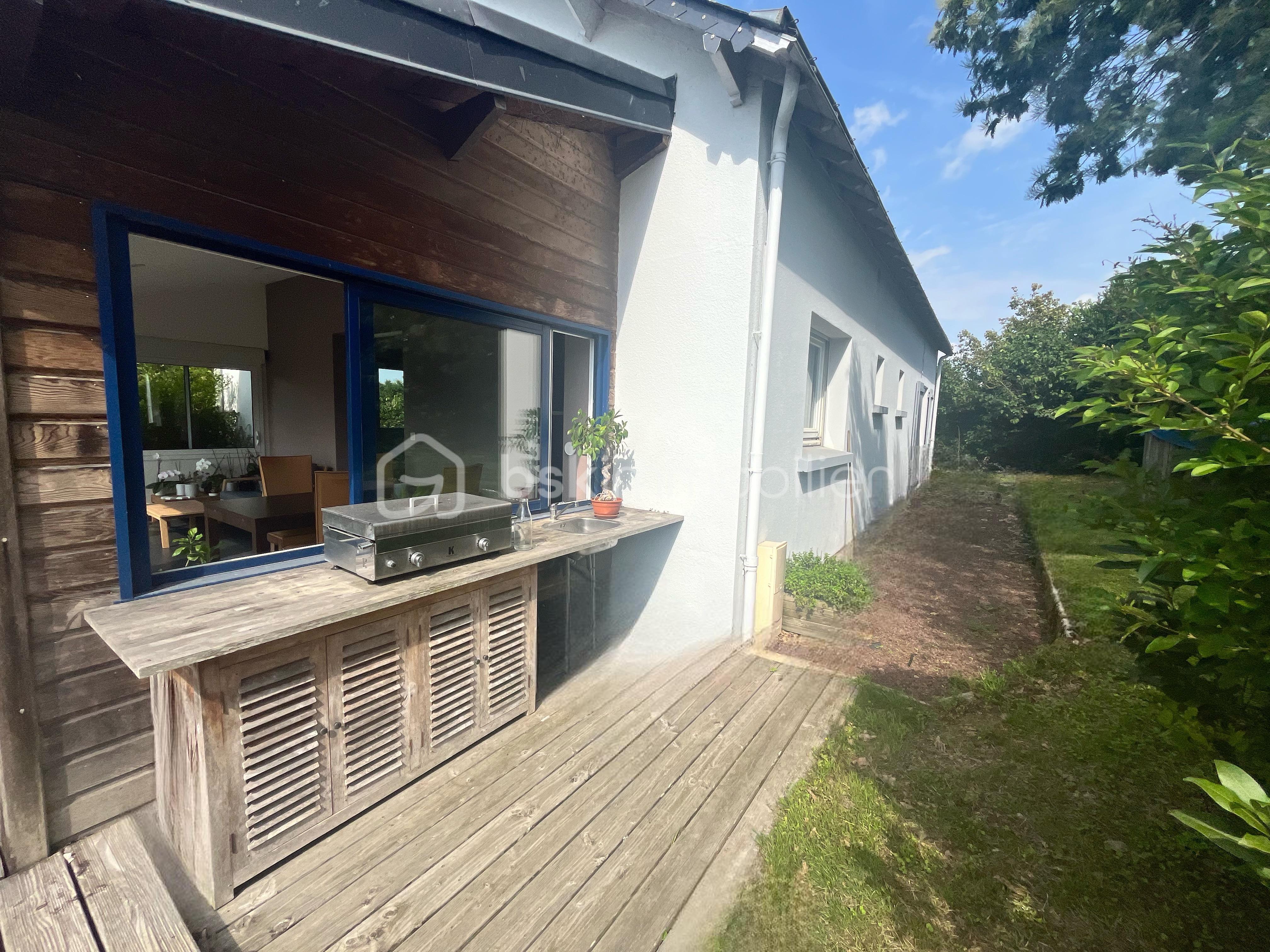 Maison traditionnelle de 168 m² - snapedit_1758533592817.jpg
